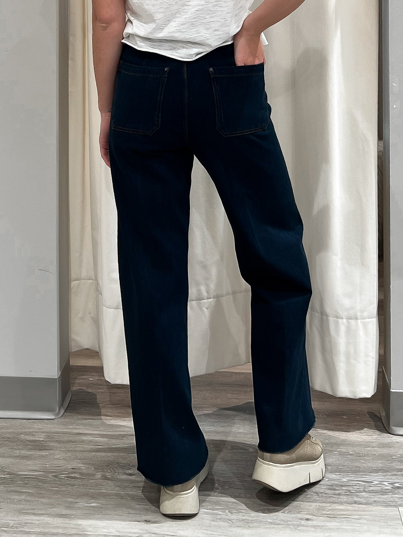 Mainstream Boutique Stillwater Women’s Erin Wide Leg Pull On