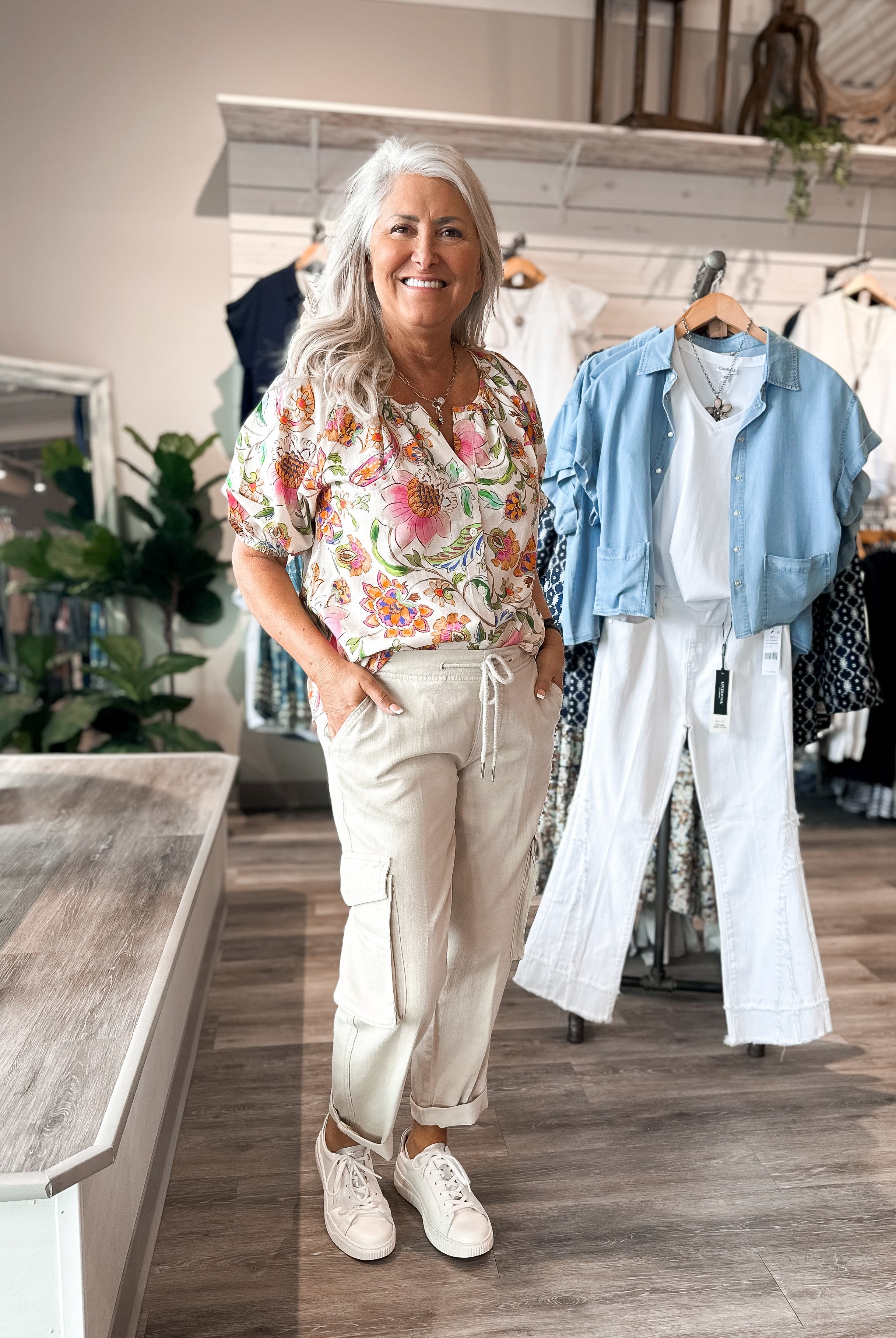 Mainstream Boutique Stillwater Women’s Shirred Floral Bloom Blouse