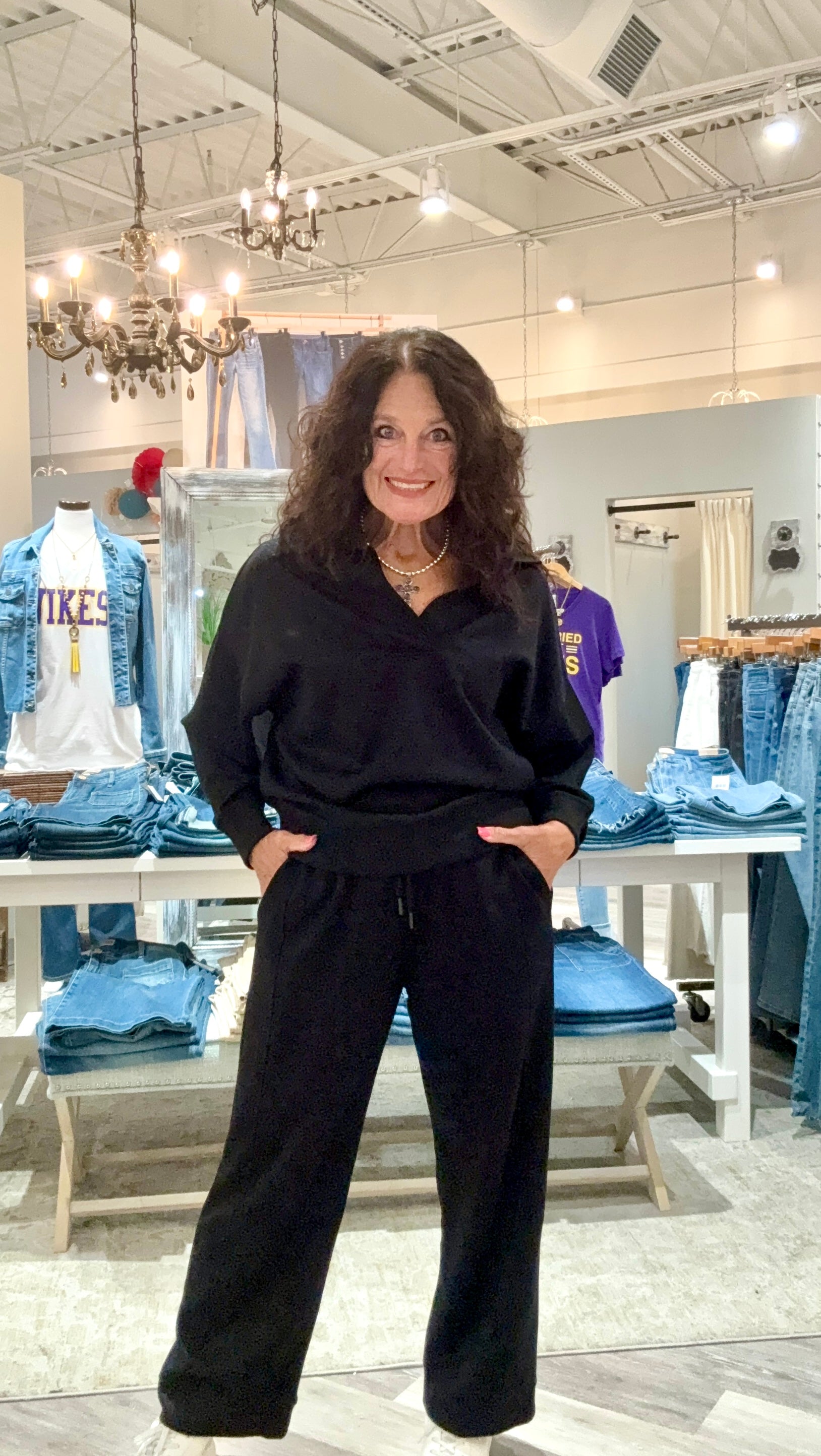 Luxeknit On-The-Go Straight Leg Pants- black