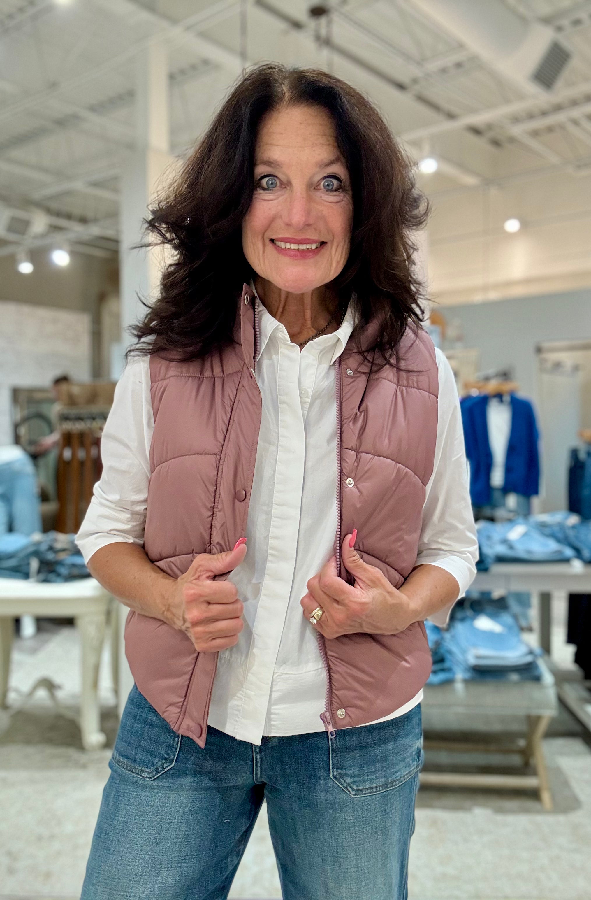 Polar Collar Hidden Snap Zip Up Puffer Vest- marsala