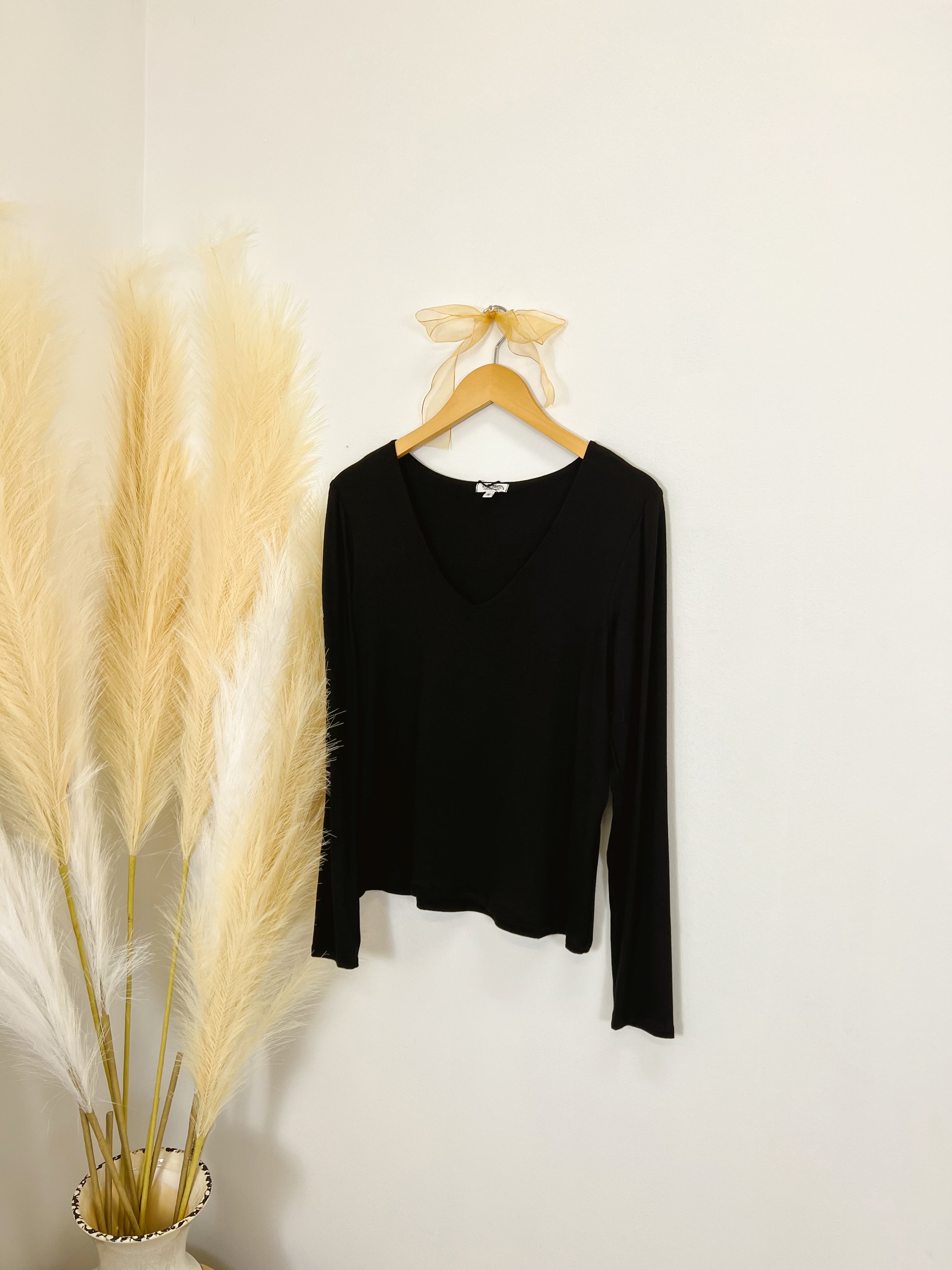 Mainstream Boutique Stillwater Women’s Long Sleeve Layering Top