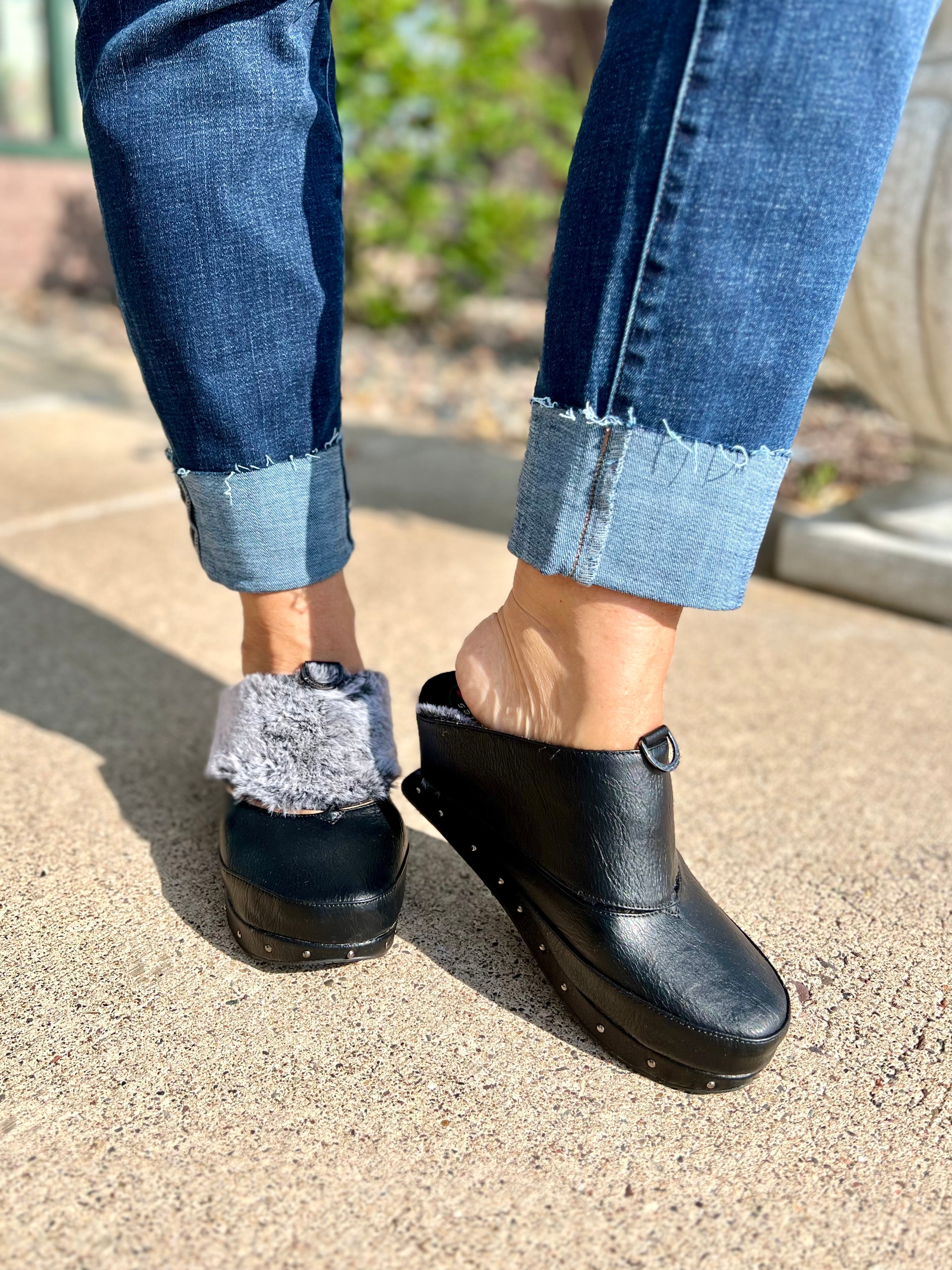 Mainstream Boutique Stillwater Women’s Reversible Bootie