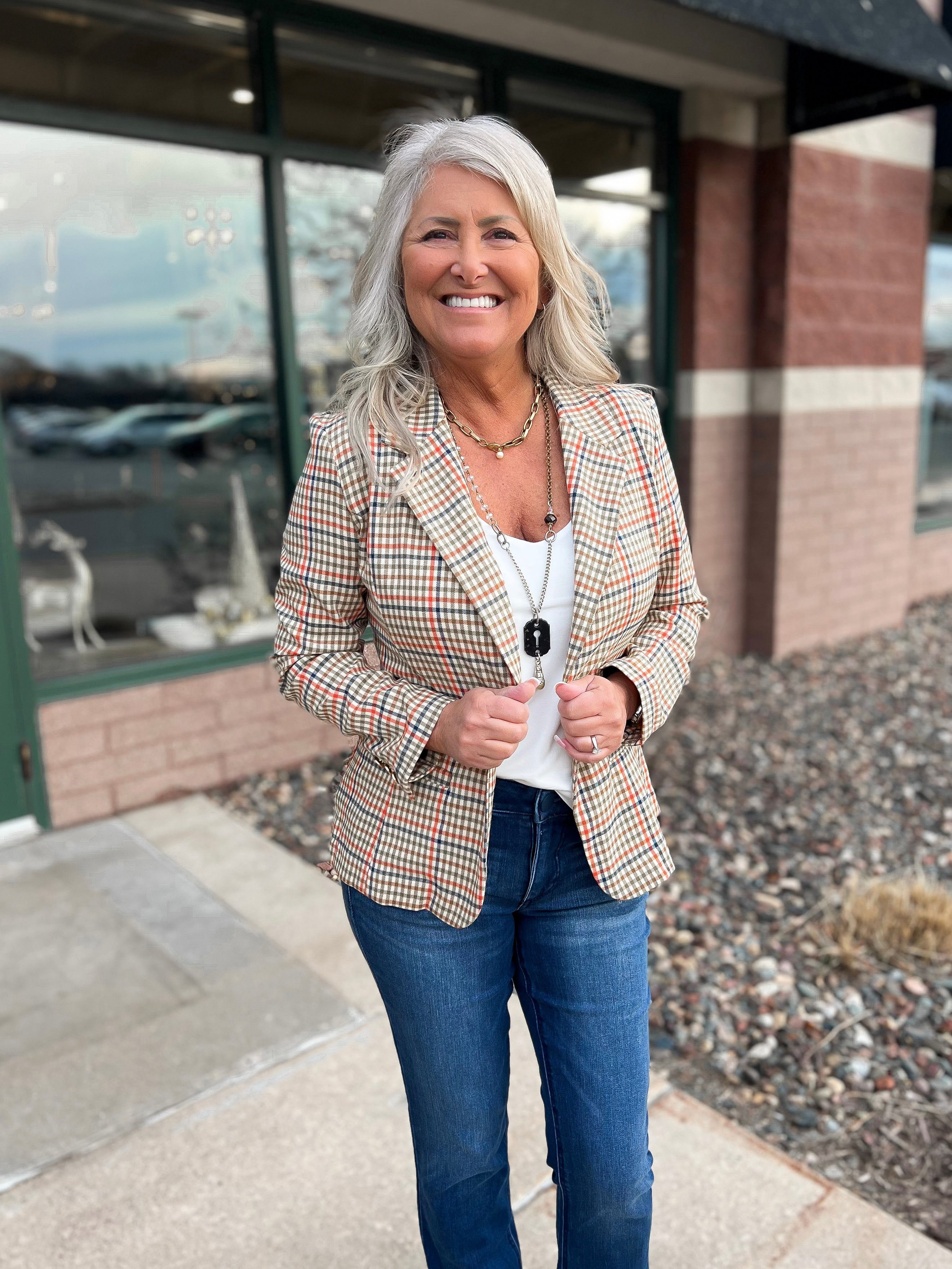 Mainstream Boutique Stillwater Women’s Plaid Fitted Blazer