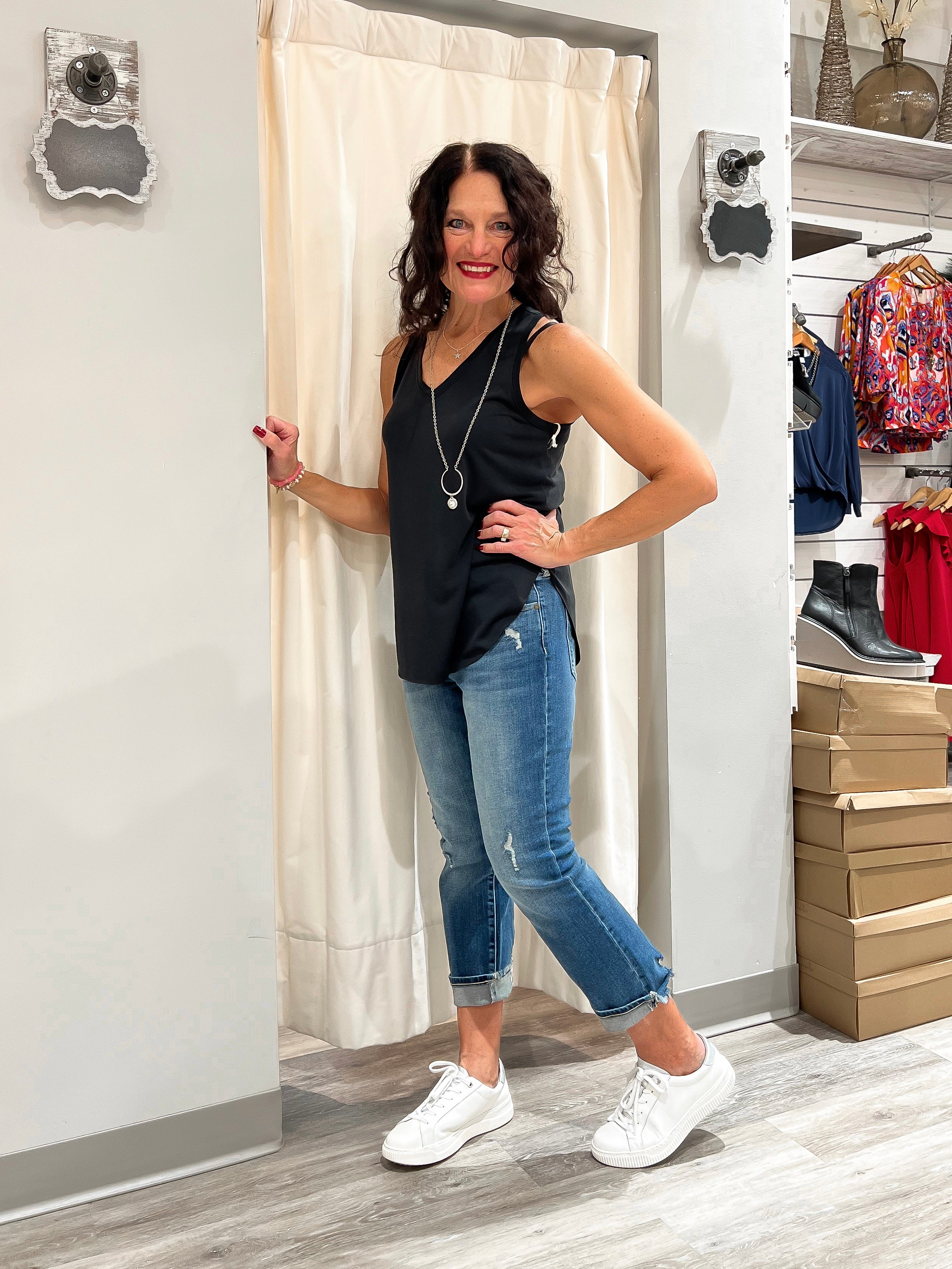 Mainstream Boutique Stillwater Women’s Essential Basic Tank
