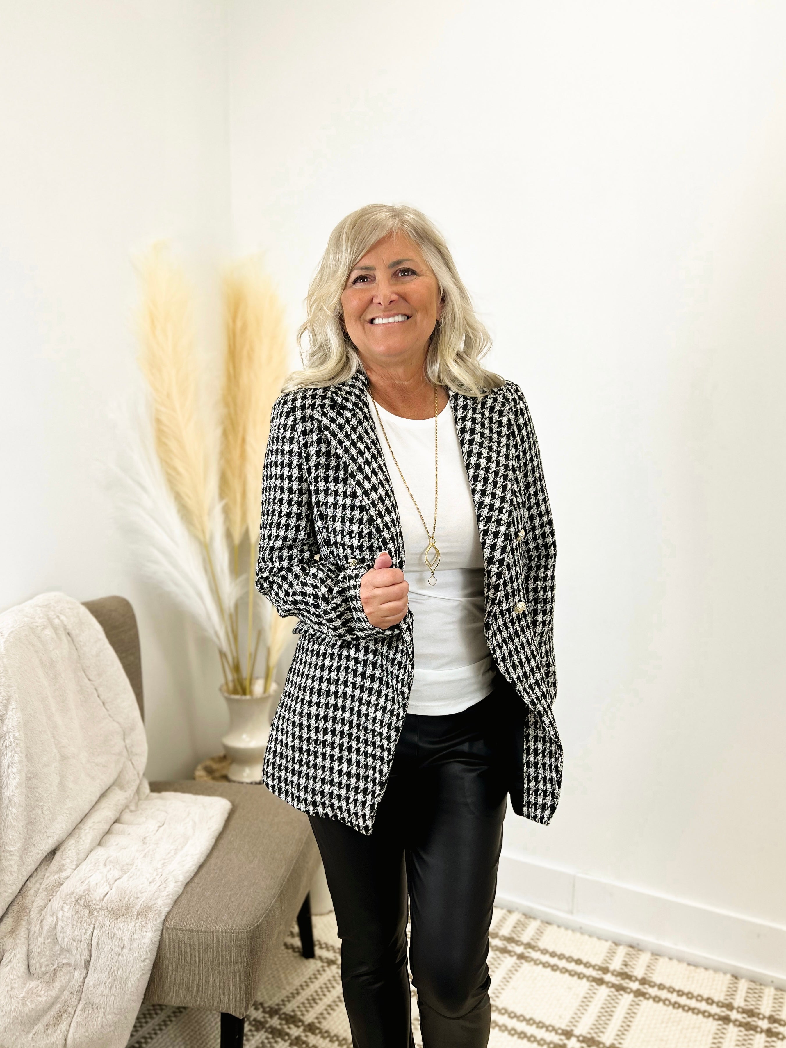 Mainstream Boutique Stillwater Houndstooth Blazer