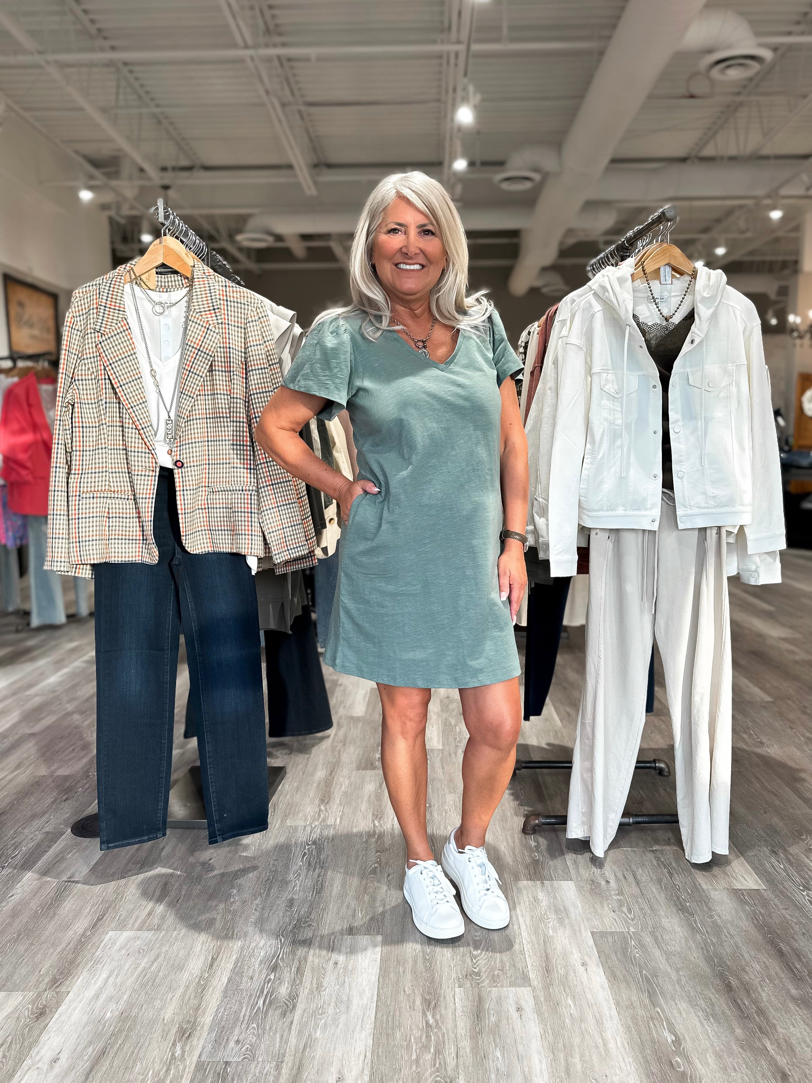 Mainstream Boutique Stillwater Women’s Flutter Sleeve Dress