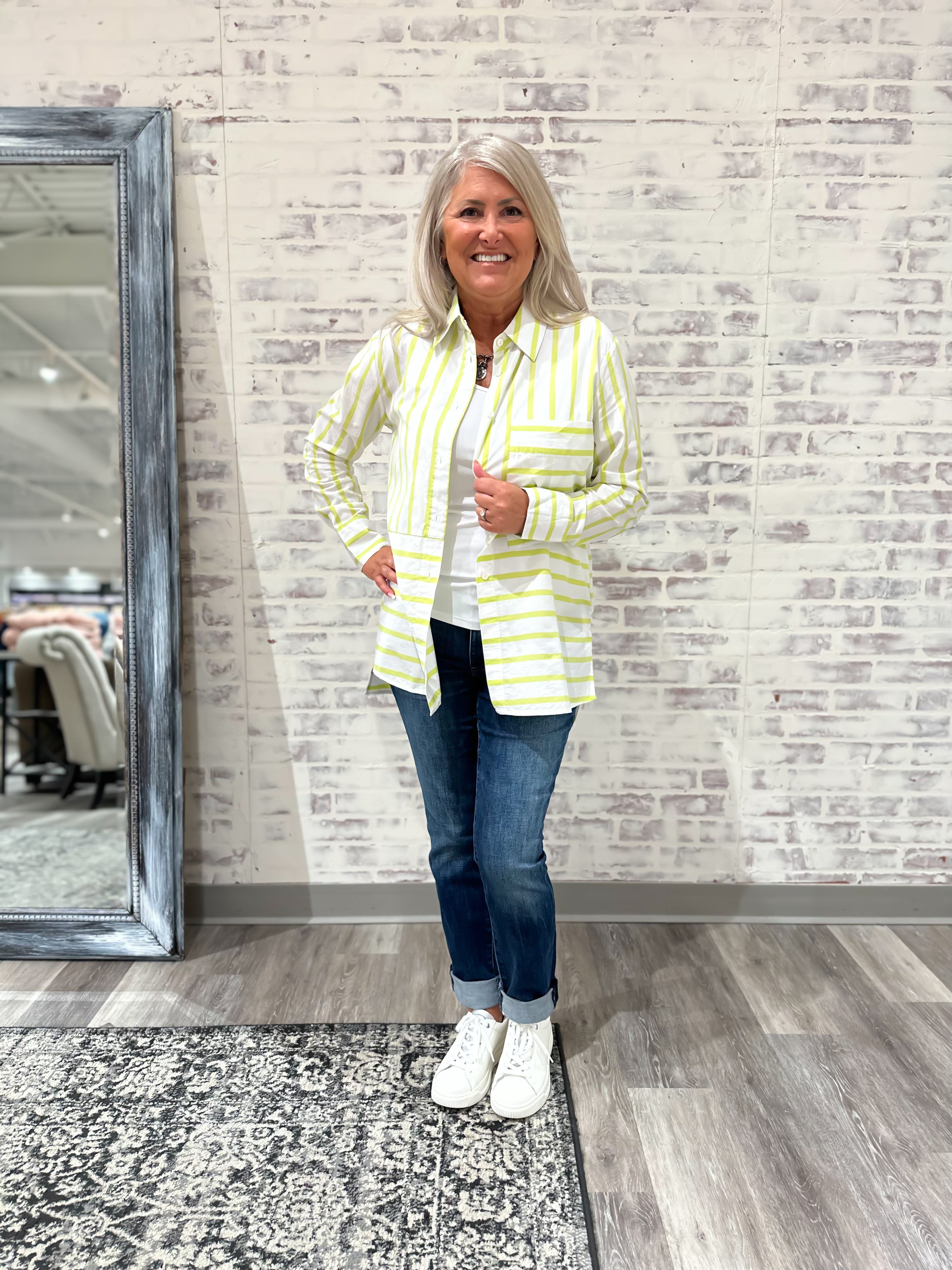 Mainstream Boutique Stillwater Women’s Contrast Stripe Shirt