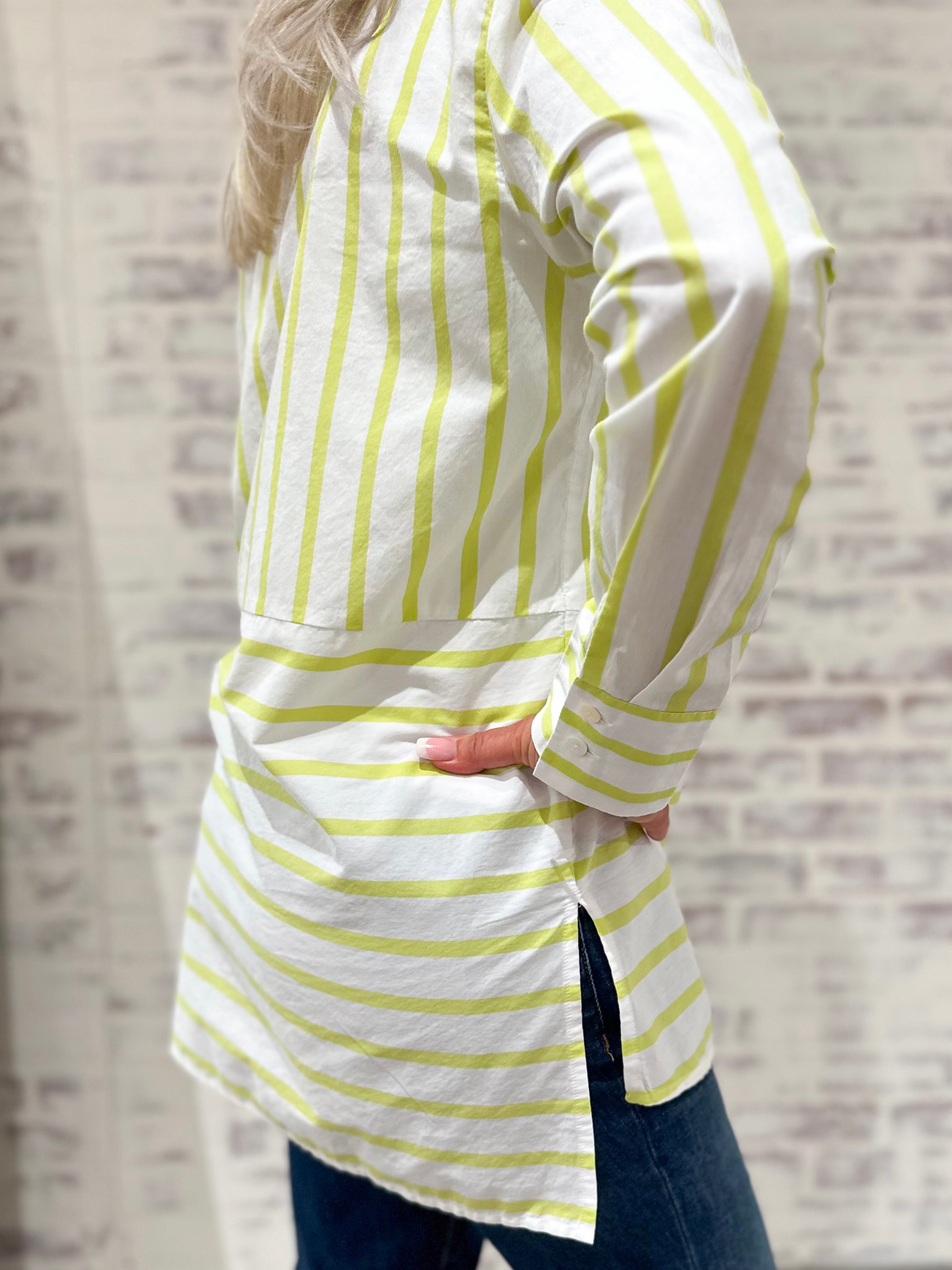 Mainstream Boutique Stillwater Women’s Contrast Stripe Shirt