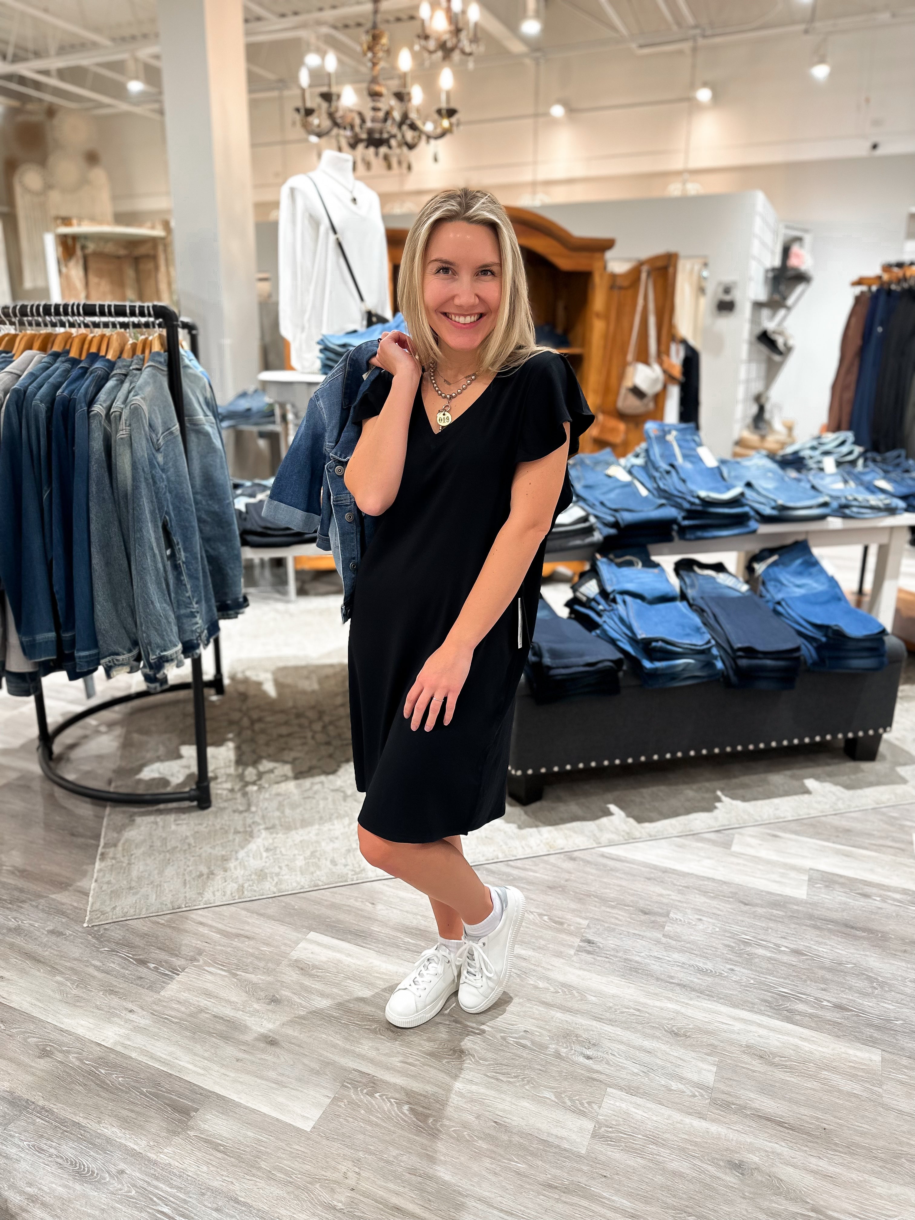 Mainstream Boutique Stillwater Women's Flutter Sleeve Dress