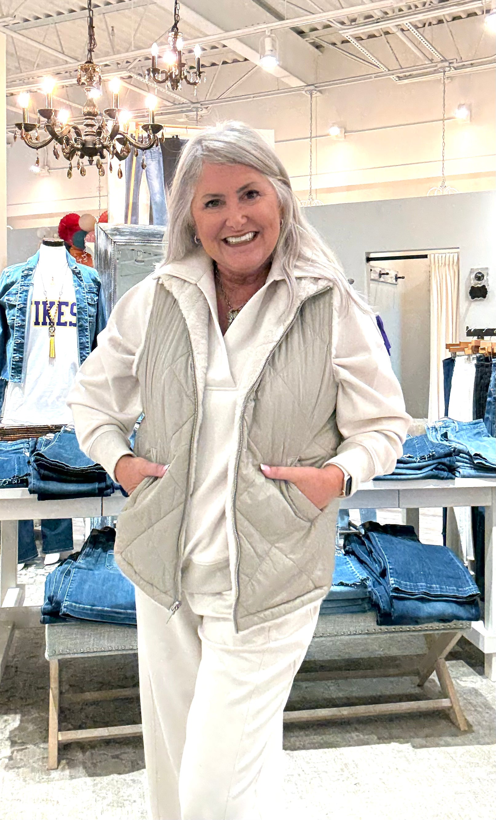 Reversible Solid Quilted Faux Fur Vest