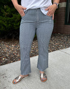 Discover our innovative Gia Glider® with a chic wide crop flare and elegant back pleat. Enhance your wardrobe and diversify your style with this unique and fashionable addition.