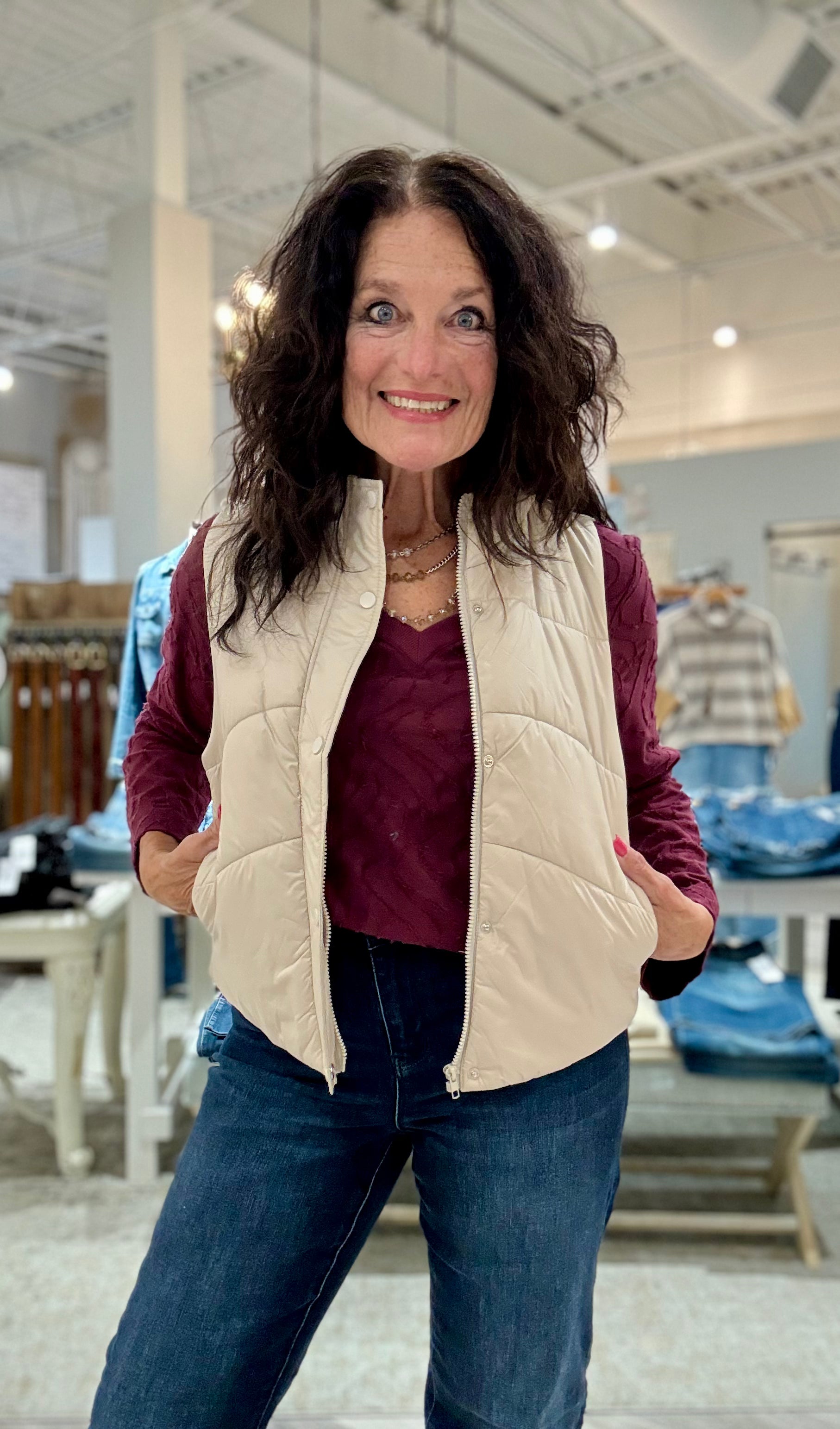 Polar Collar Hidden Snap Zip Up Puffer Vest