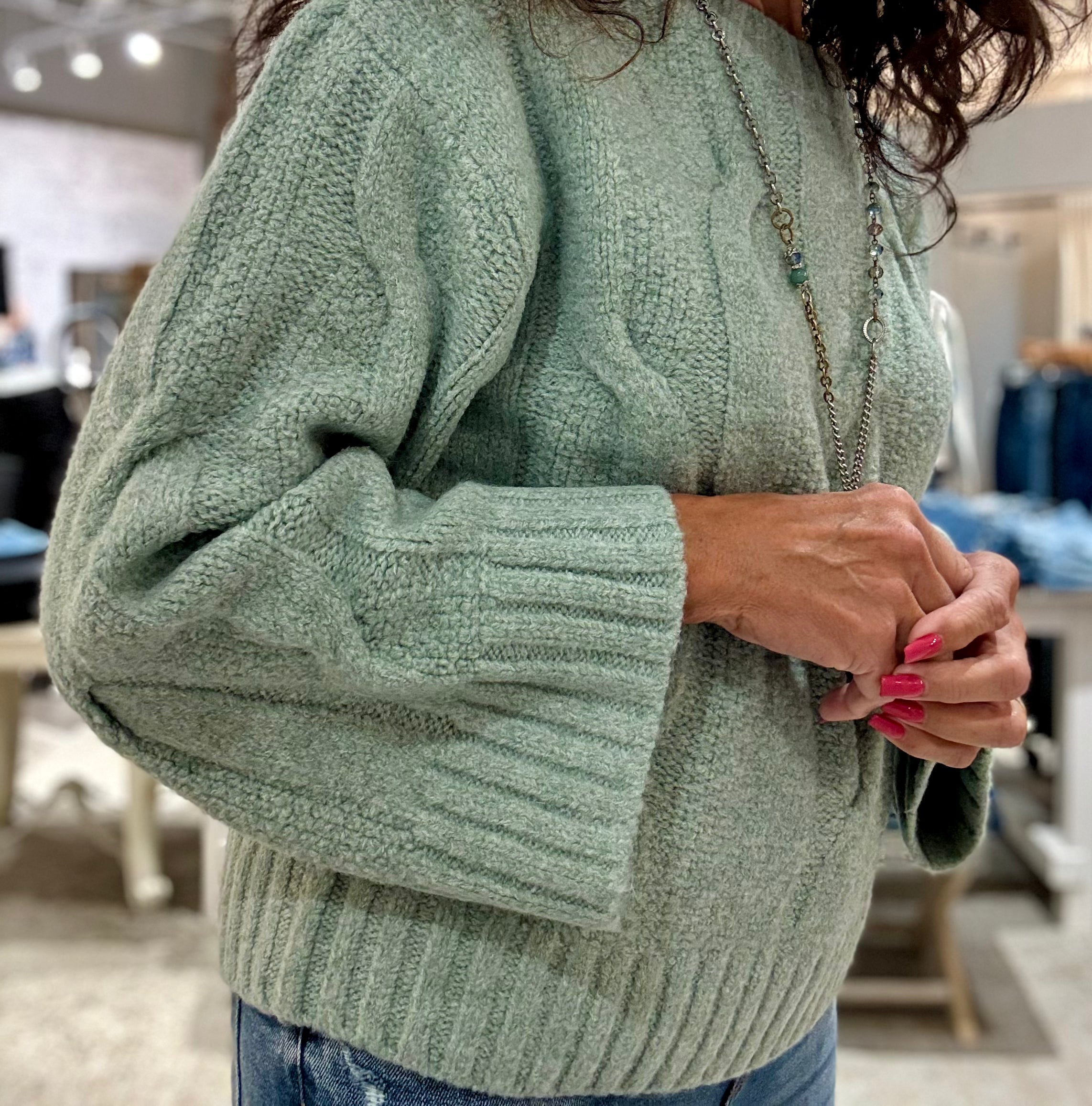 rew Neck Loose Fit Cable Sweater- silverpine