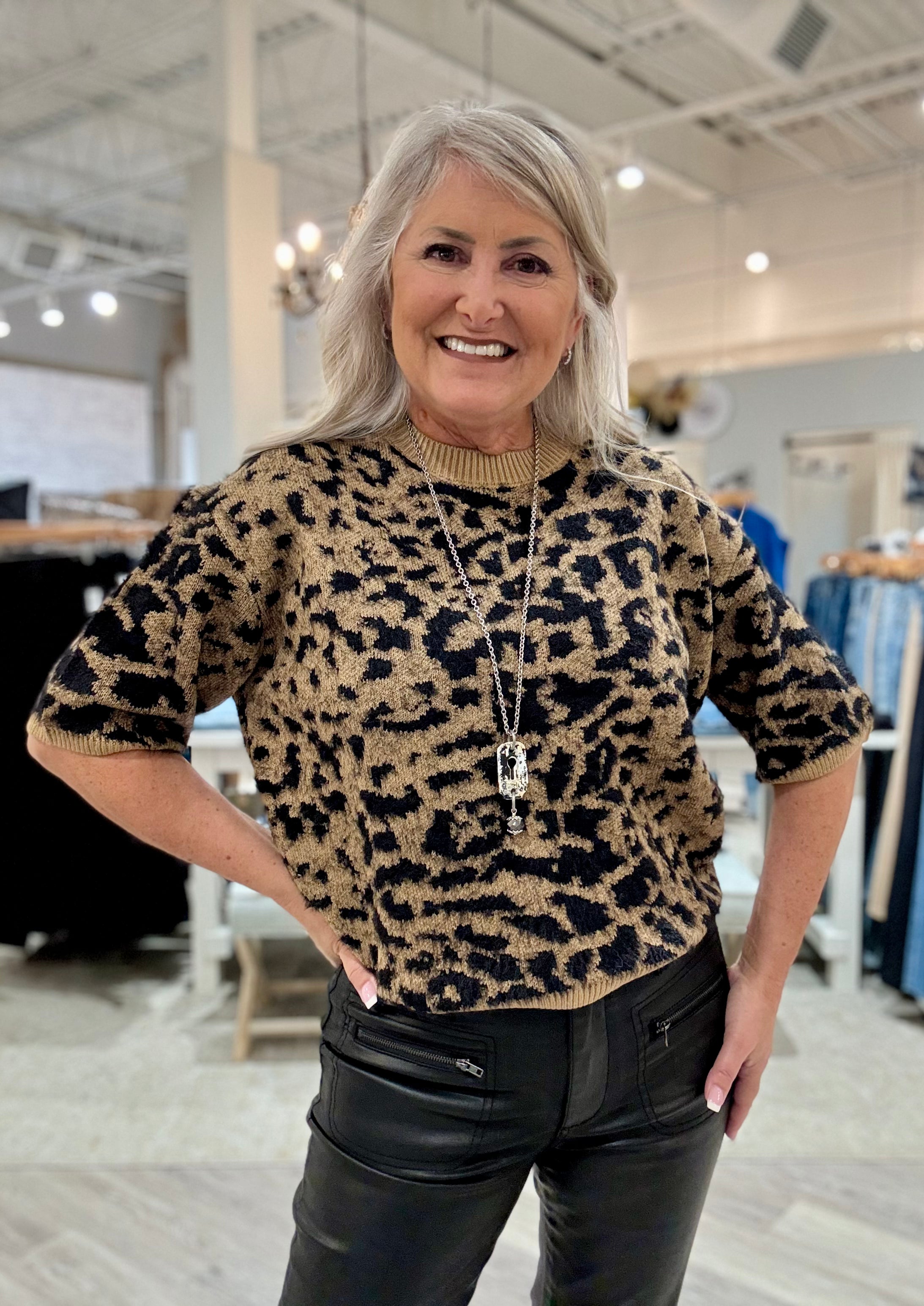 Elbow Sleeve Balloon Shape Jacquard Leopard Sweater