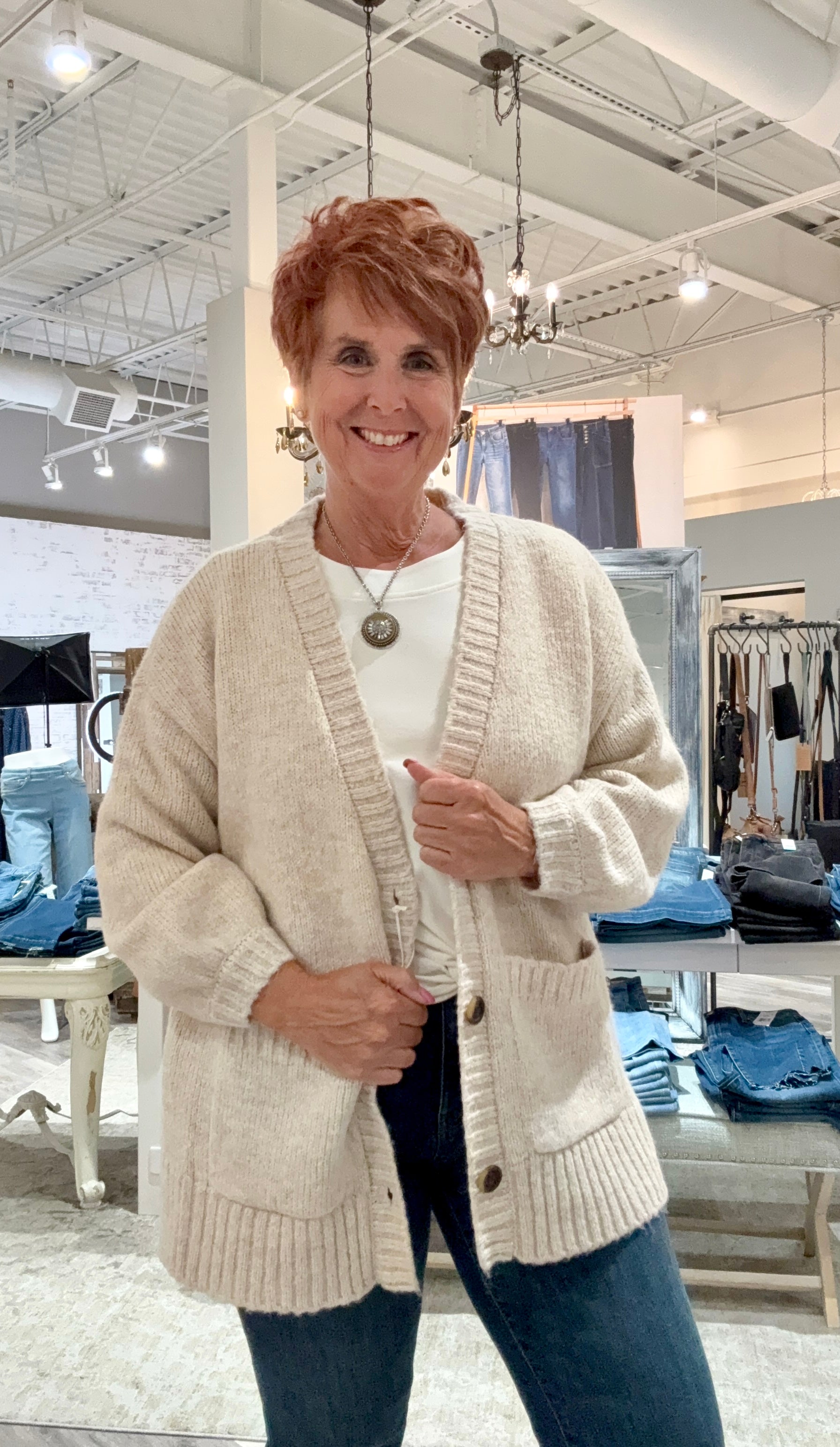 Avi Short Sleeve Crew Neck Top with Twist Hem- ecru