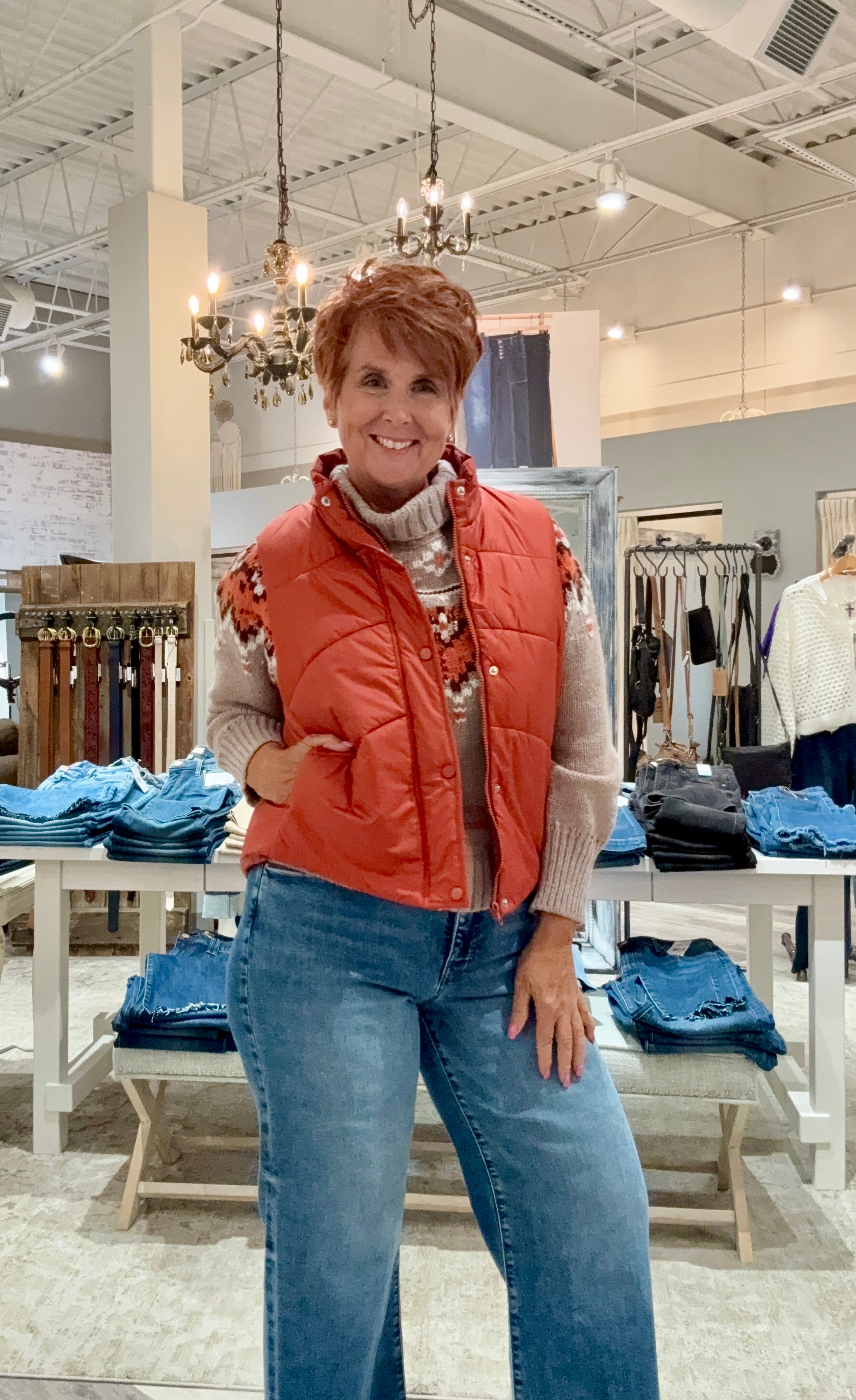 Polar Collar Hidden Snap Zip Up Puffer Vest- rust