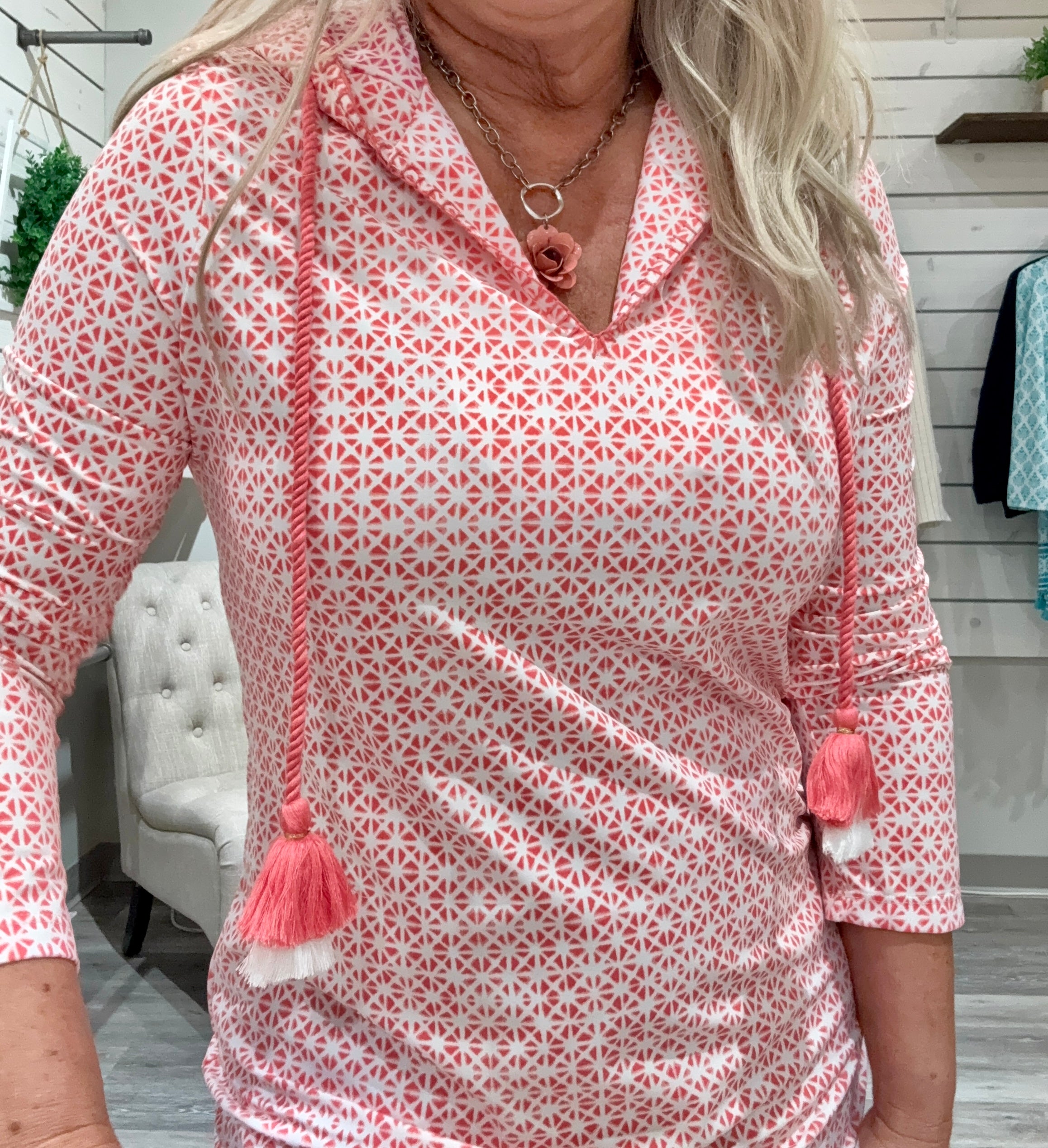 Algarve Coverluxe Hooded Cover Up- close up