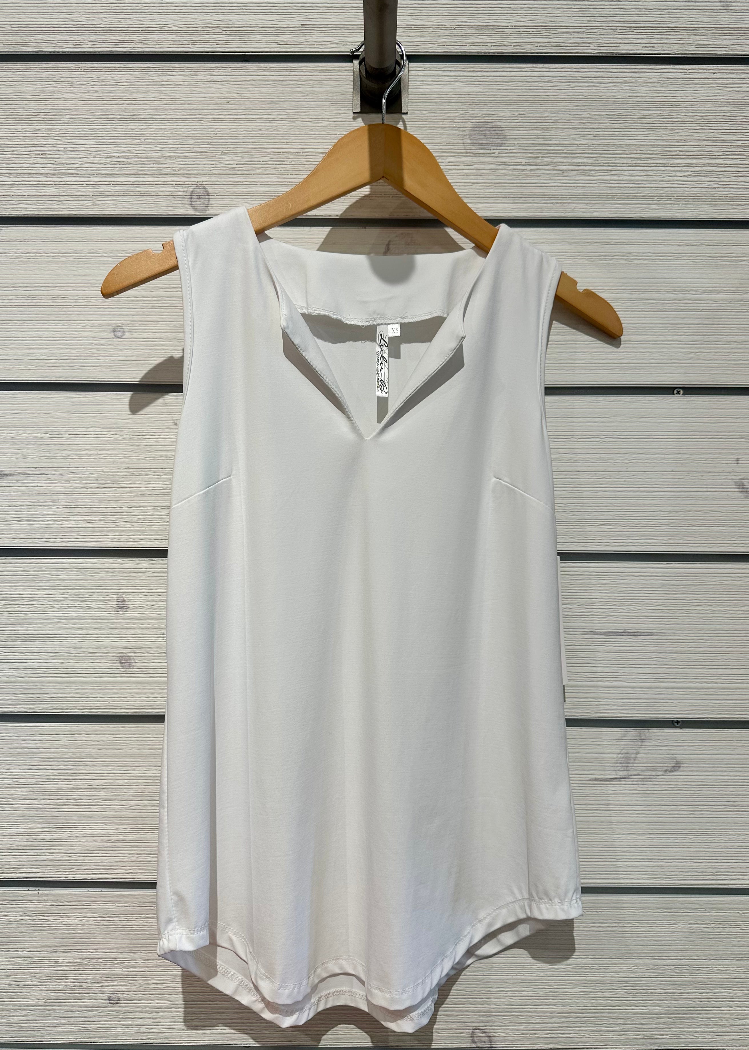 Sleeveless V-neck Top Lulu B SPX5080S- White