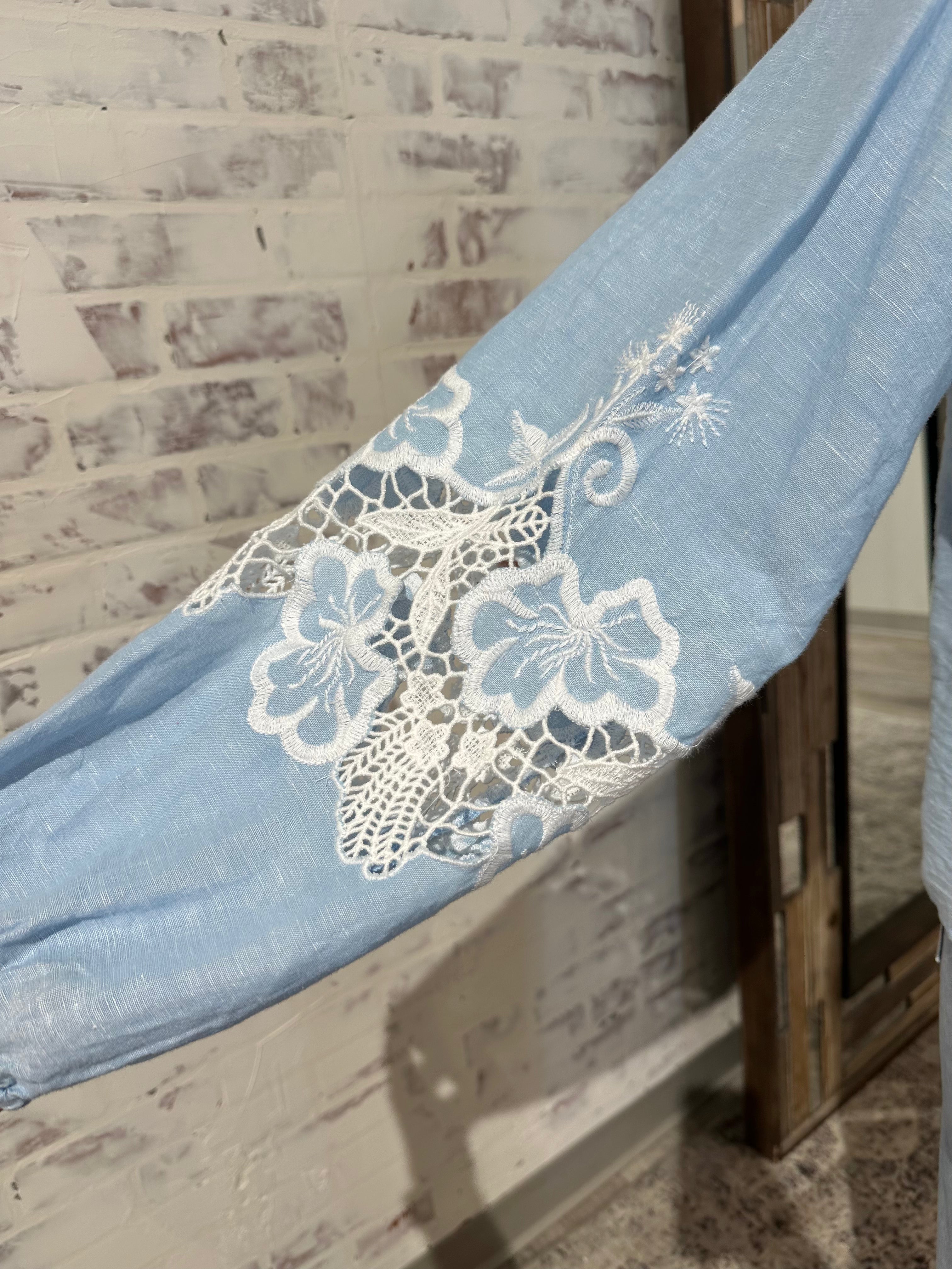 Raglan L/S Embroidered Blouse Charlie B