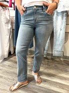 The Kennedy Crop Straight in our vintage crosshatch denim combines classic style with modern flair, featuring a straight leg and a light to medium wash that adds character. Pair it effortlessly with any top or jacket for a chic, versatile look.