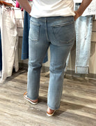 The Kennedy Crop Straight in our vintage crosshatch denim combines classic style with modern flair, featuring a straight leg and a light to medium wash that adds character. Pair it effortlessly with any top or jacket for a chic, versatile look.