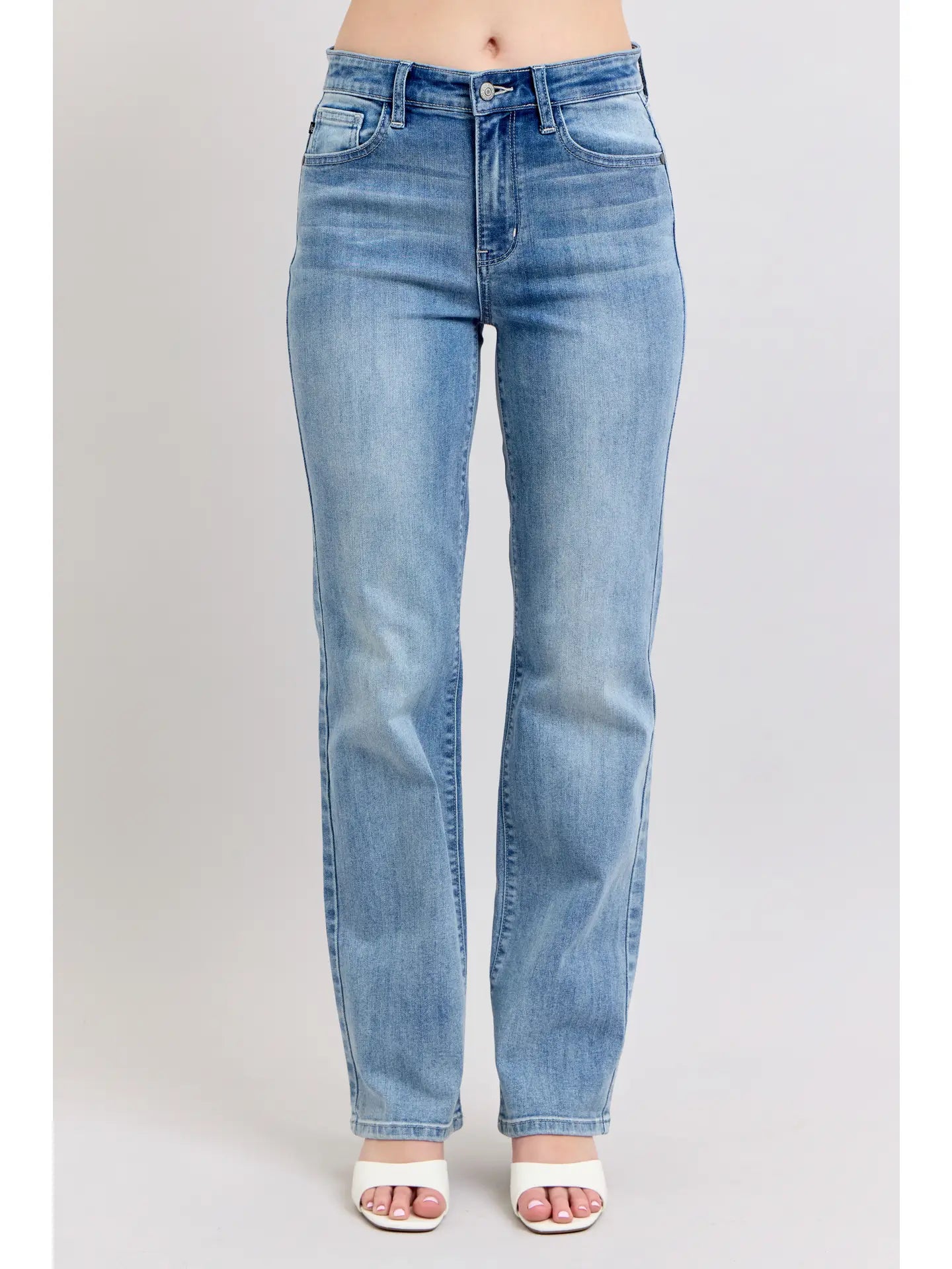 High Rise 90's Straight Judy Blue- medium Wash