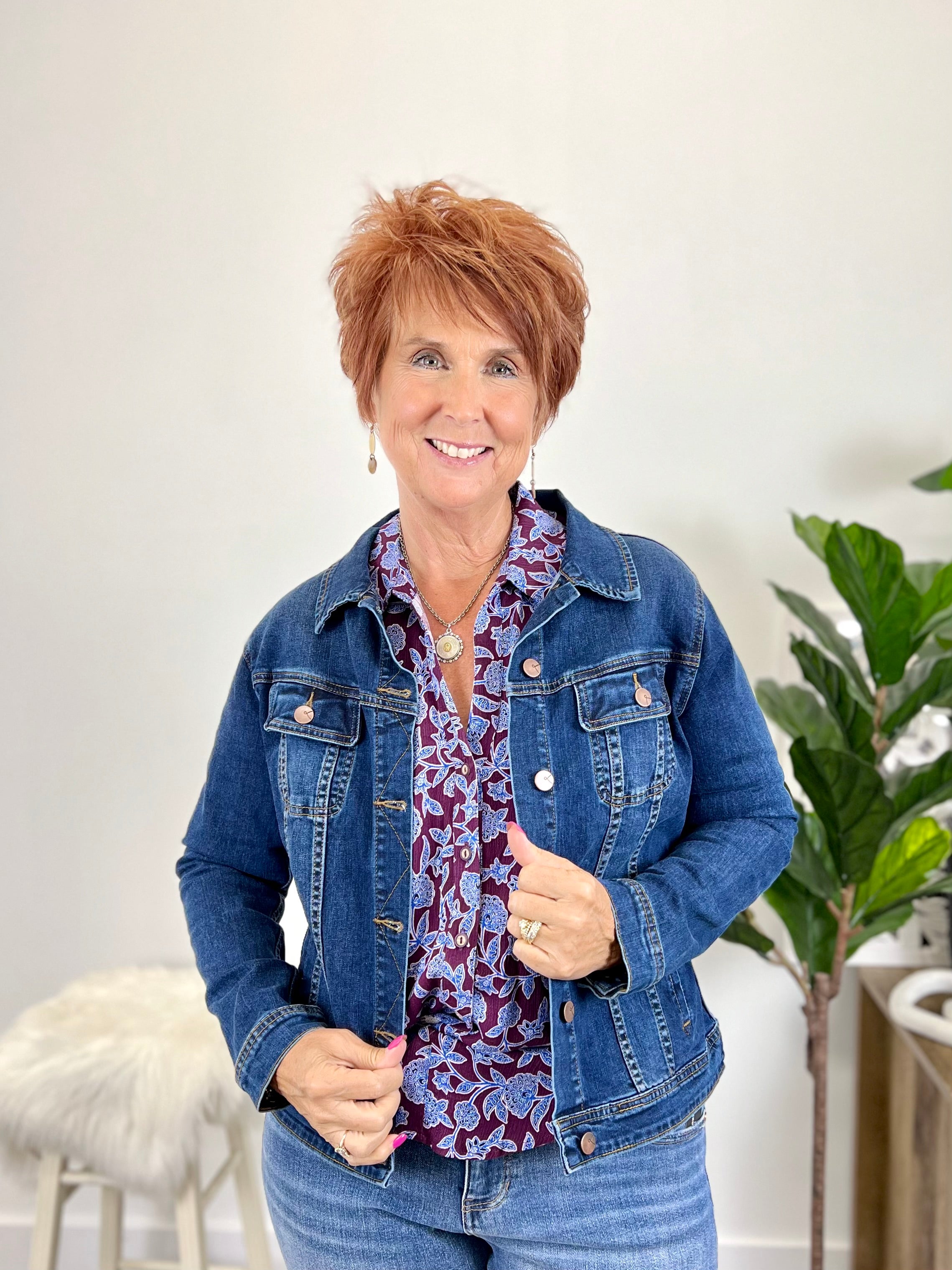 Mainstream Boutique Stillwater, Classic Denim Jacket