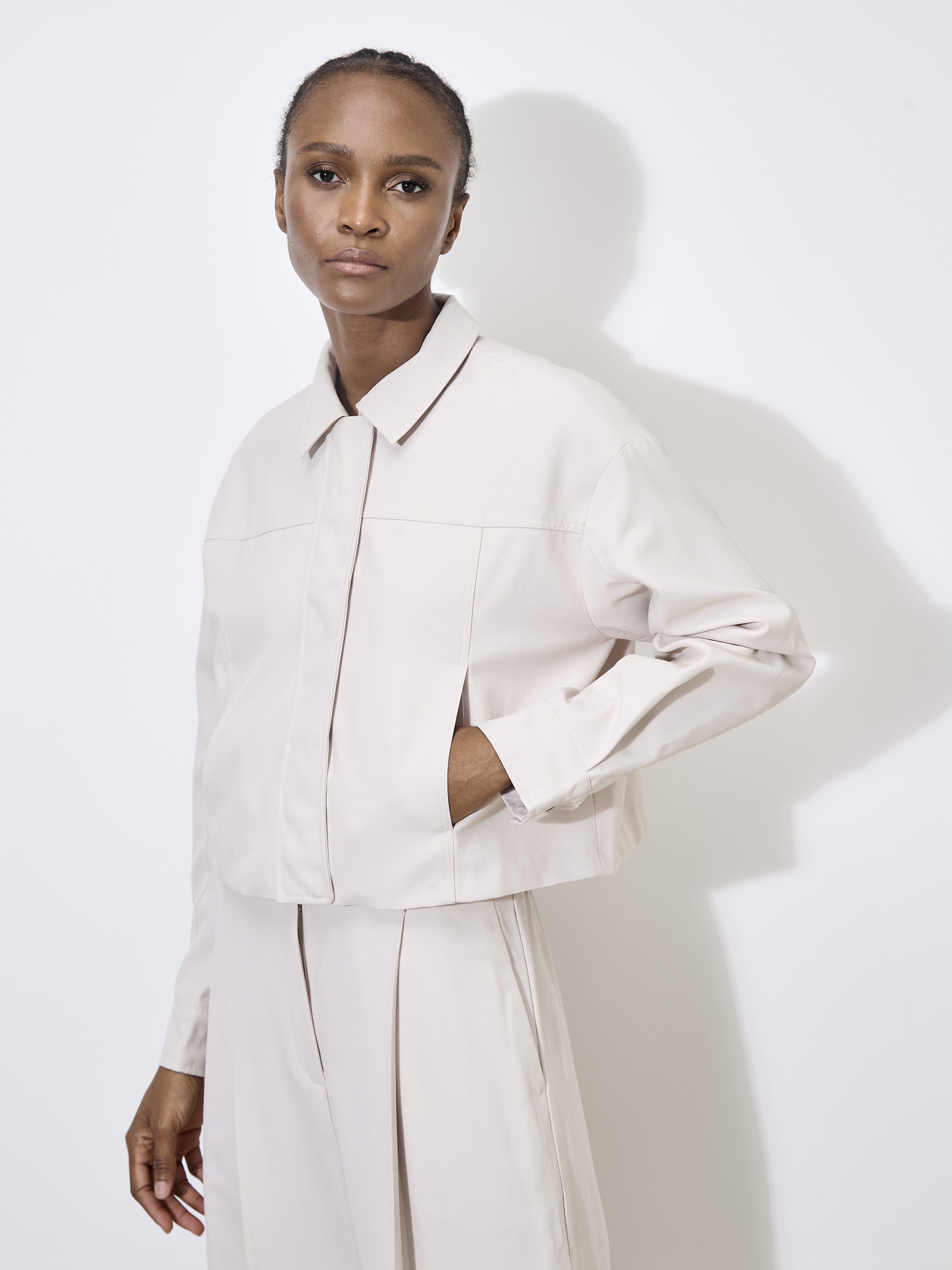 Soft Tailored Crop Jacket- cream