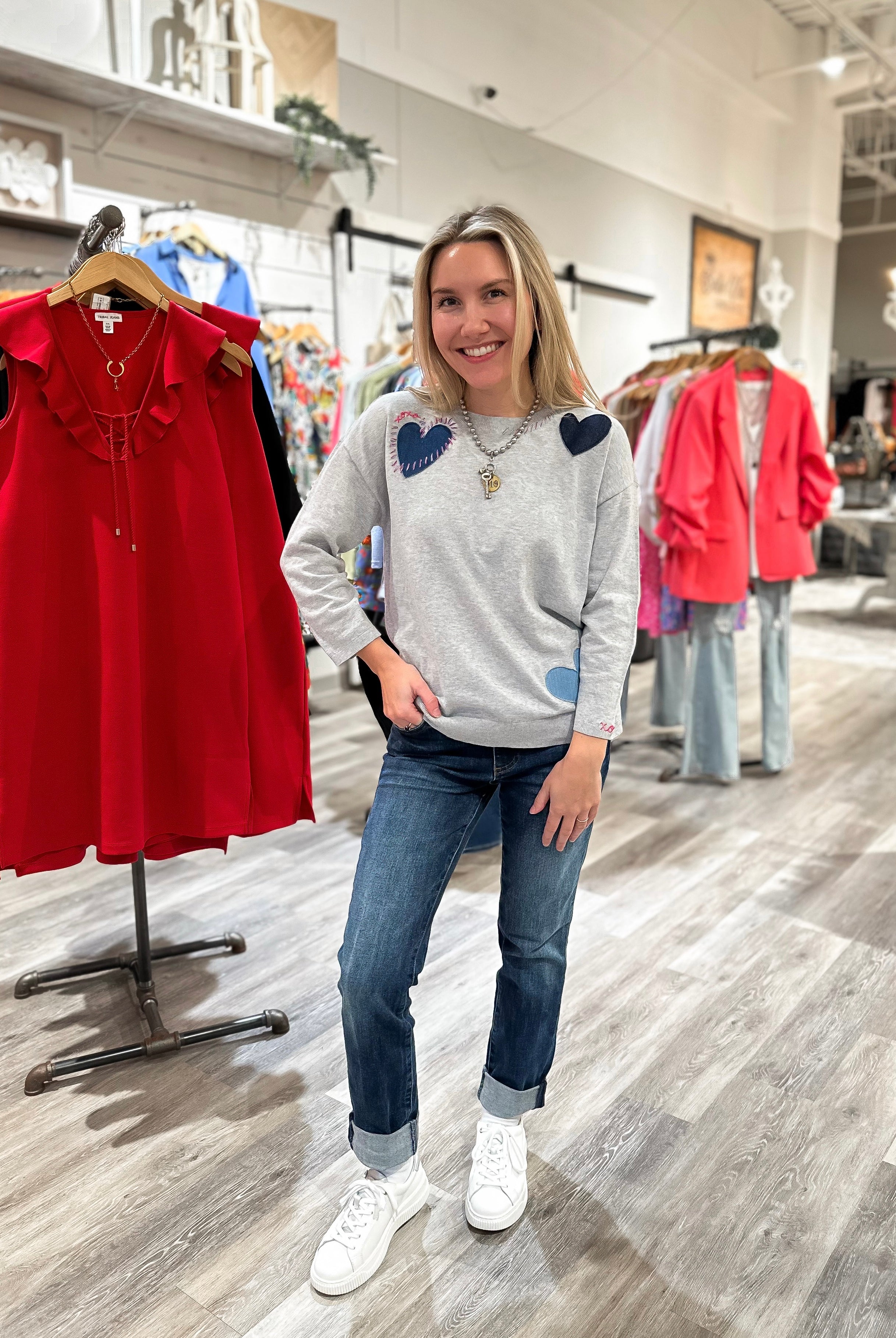 Mainstream Boutique Stillwater Women's Love You Sweater
