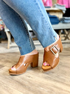 Mainstream Boutique Stillwater Women’s Buckle Sandal