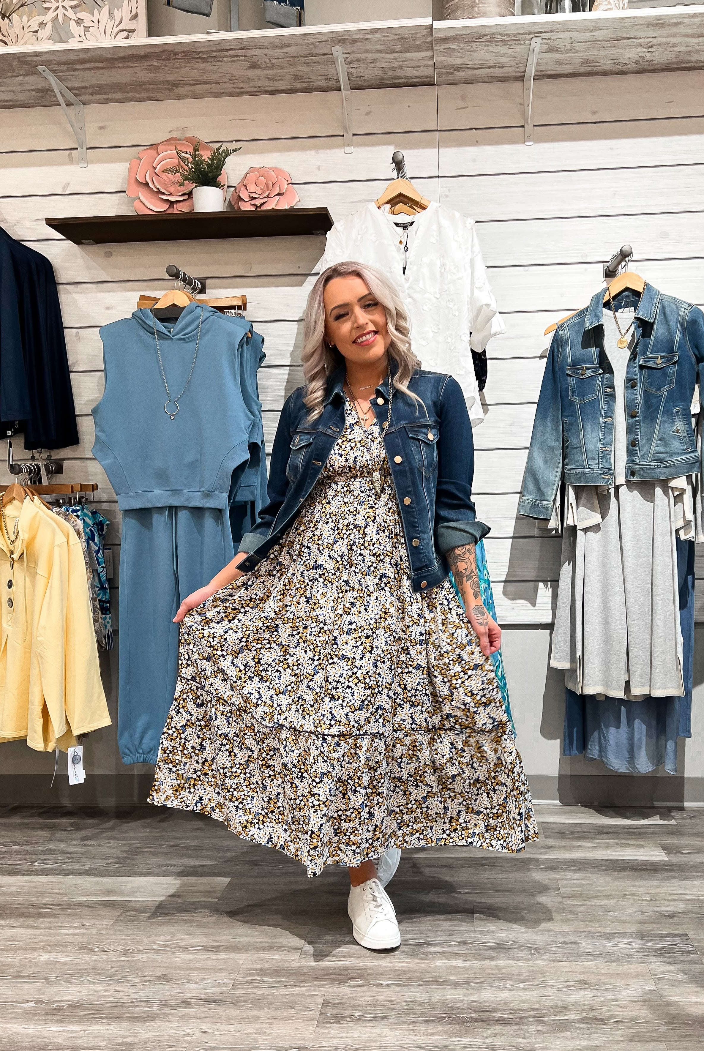 Mainstream Boutique Stillwater Women's Floral Midi Dress