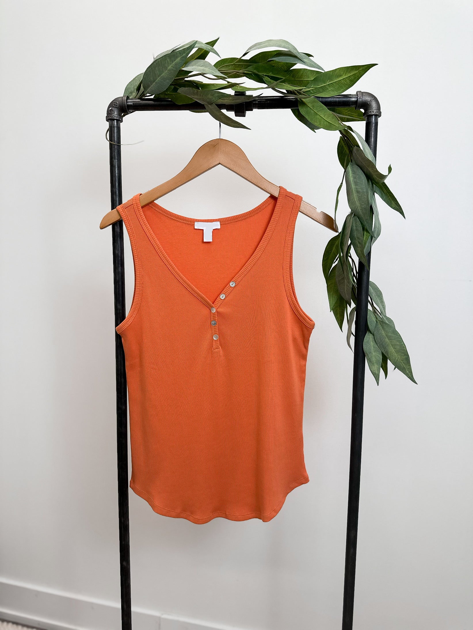 Mainstream Boutique Stillwater Women's Henley Tank with Buttons