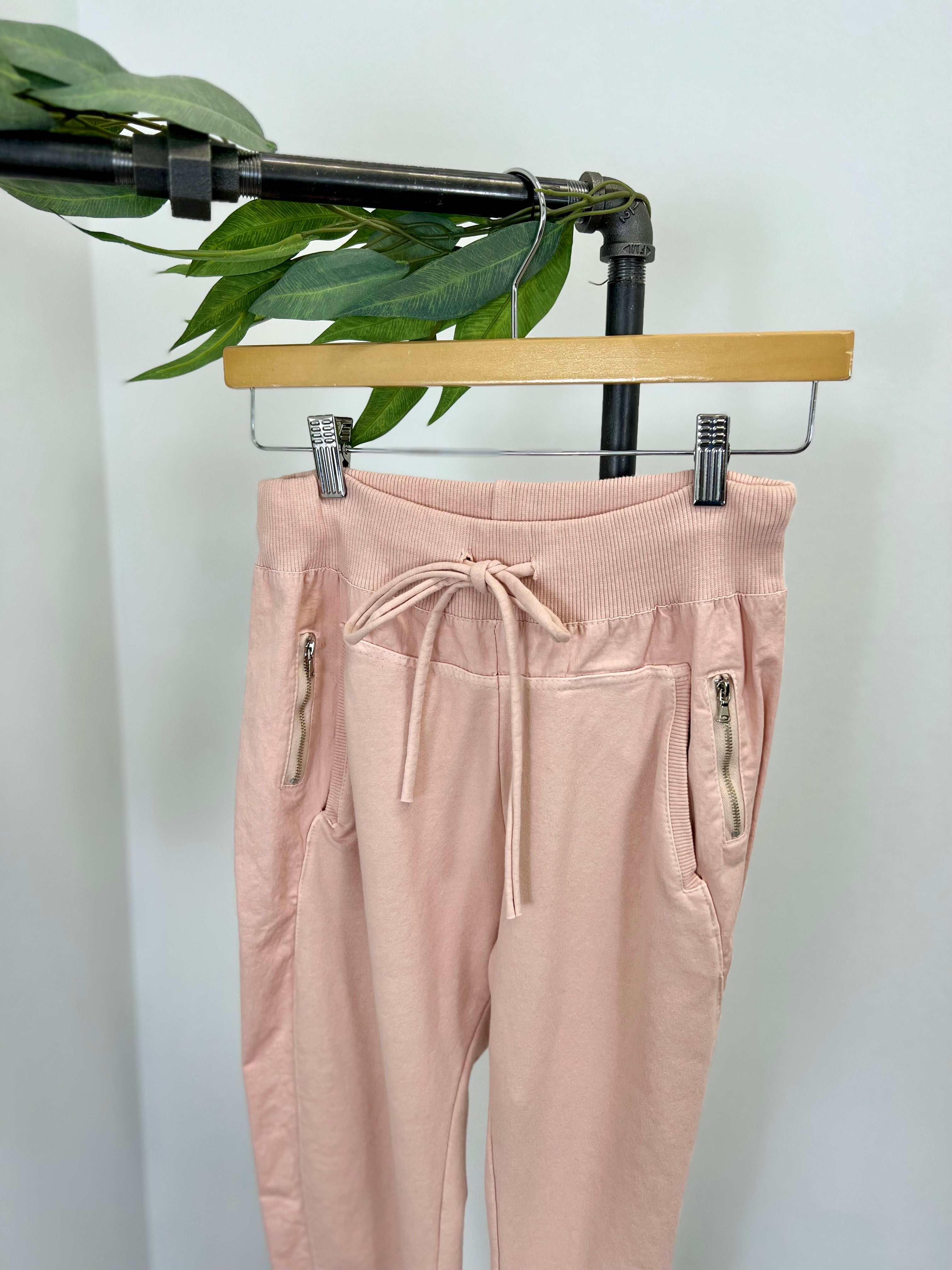 Mainstream Boutique Stillwater Women’s Ultimate Joggers