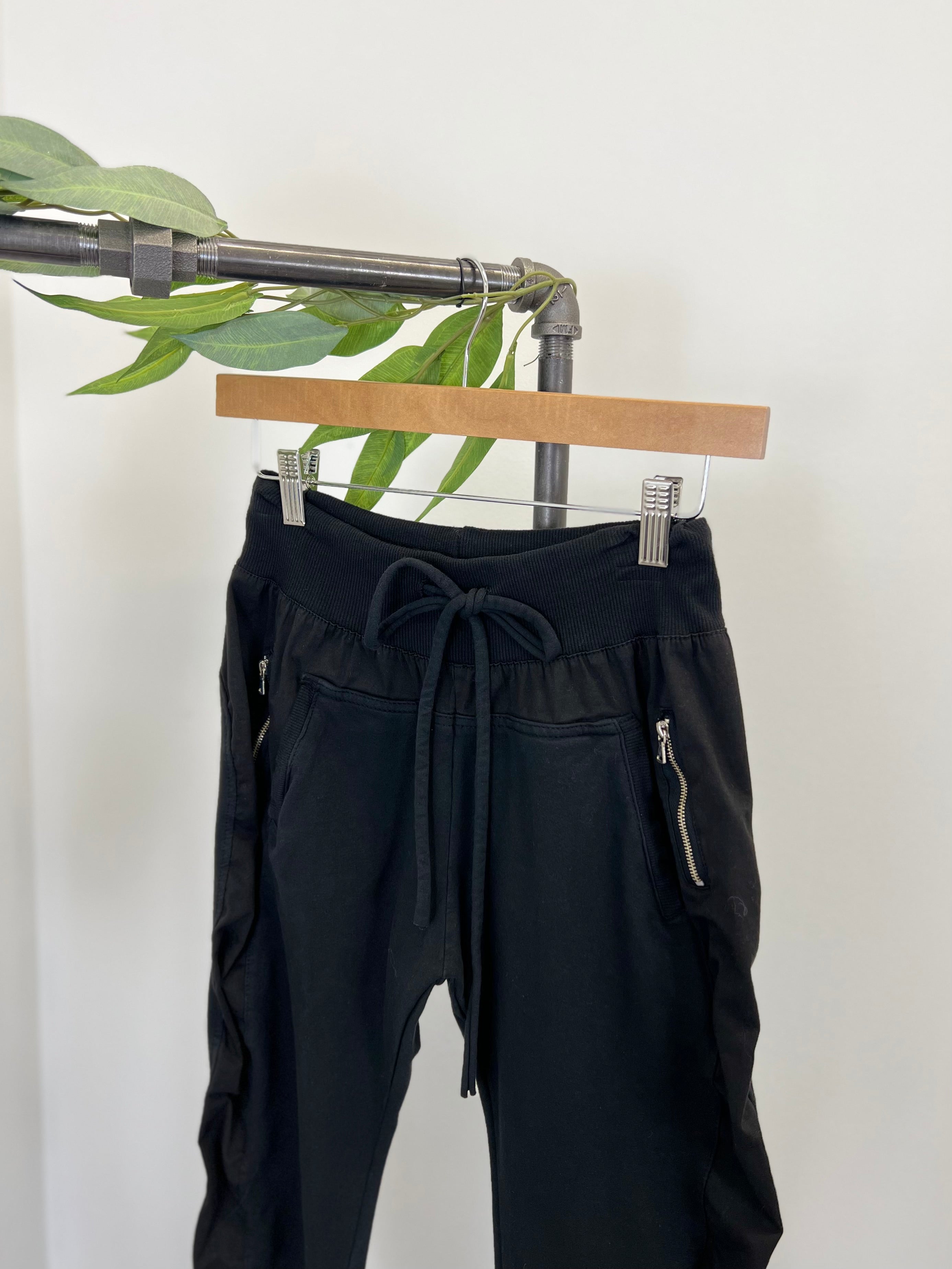 Mainstream Boutique Stillwater Women’s Ultimate Joggers