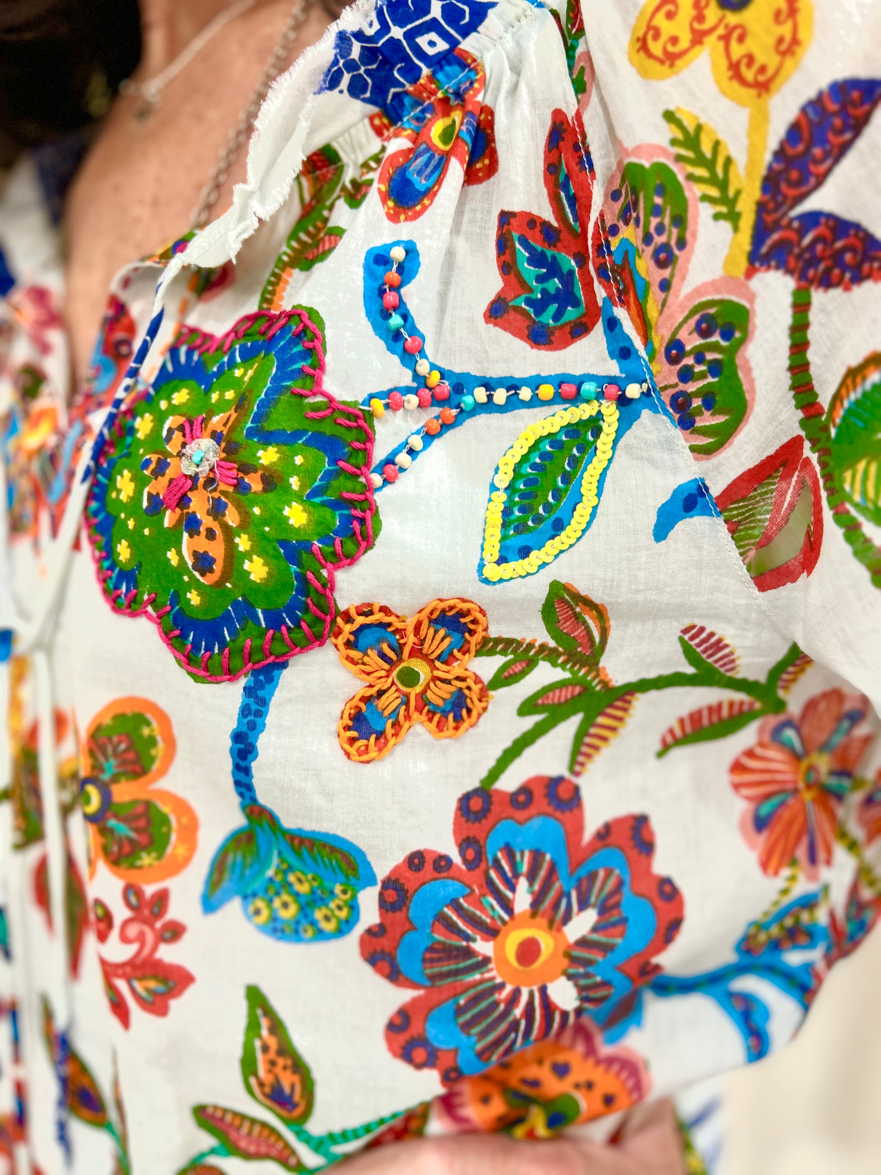 M_】EMBROIDERY BLOUSE