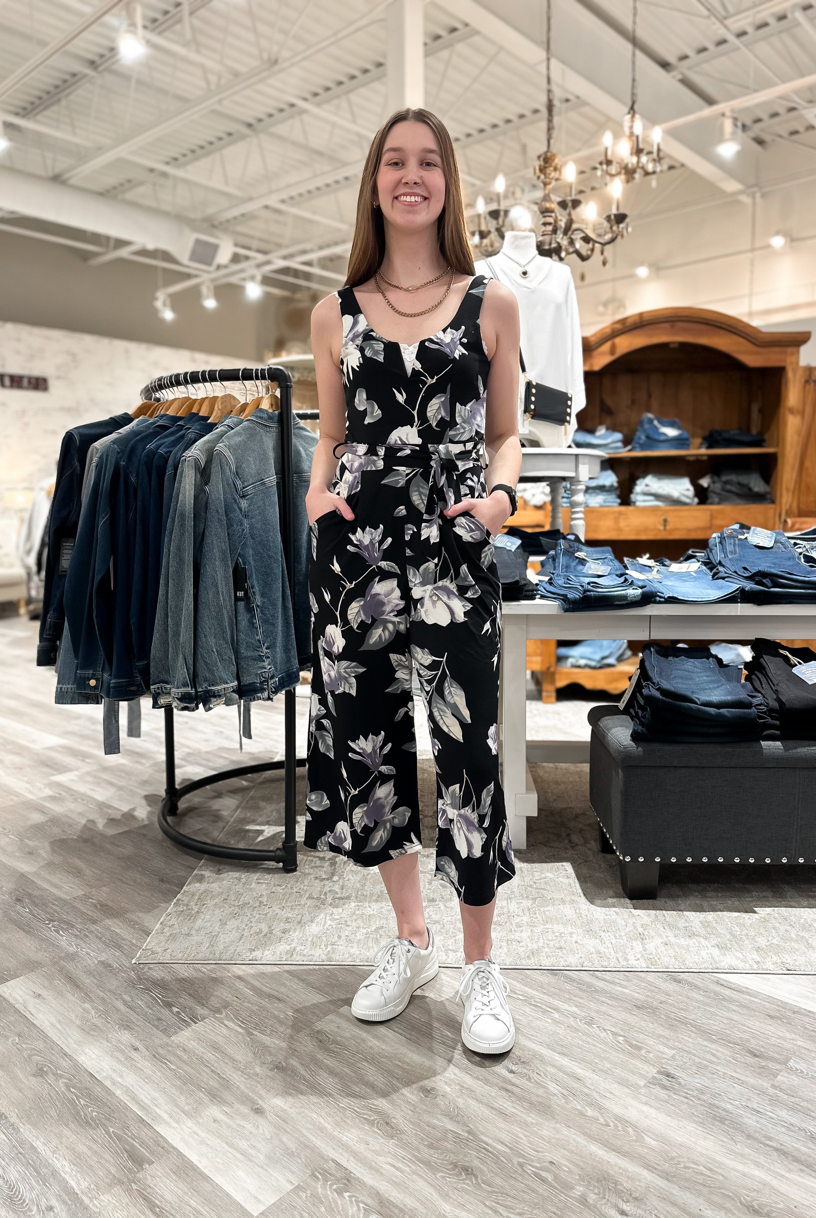 Mainstream Boutique Stillwater Women’s Floral Print Jumpsuit
