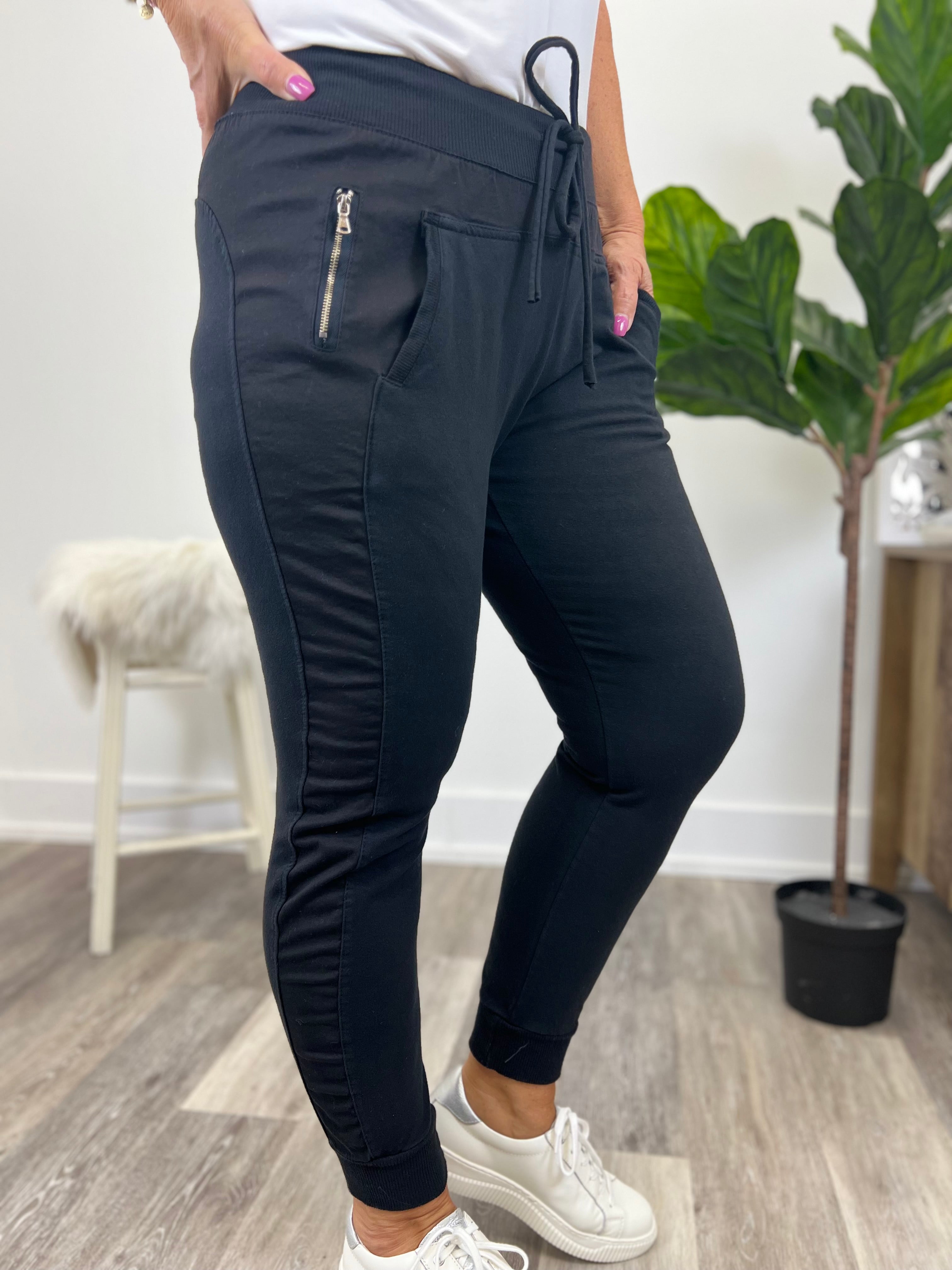 Mainstream Boutique Stillwater Women’s Ultimate Joggers