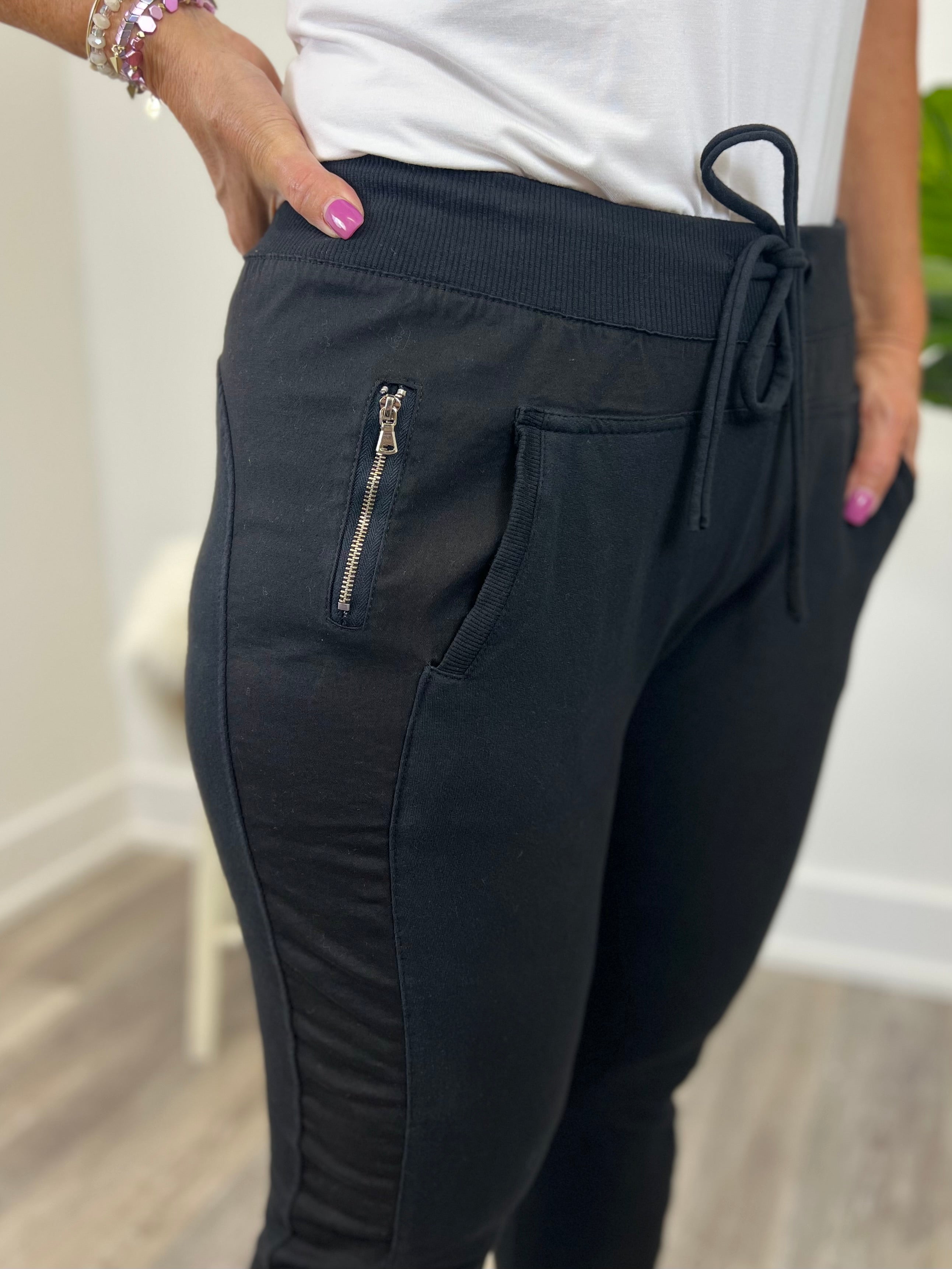 Mainstream Boutique Stillwater Women’s Ultimate Joggers