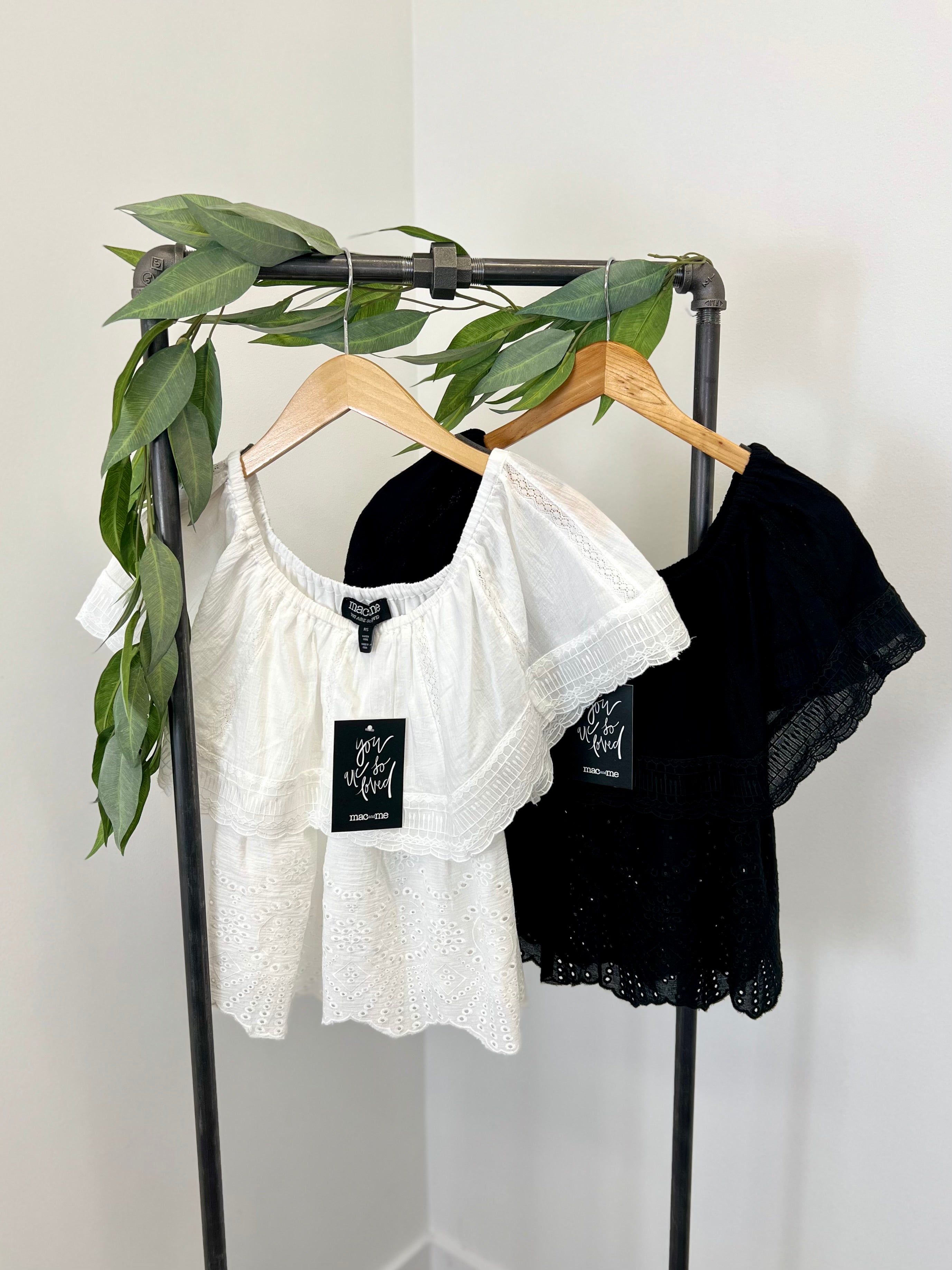 Mainstream Boutique Stillwater Eyelet On/Off Shoulder Top
