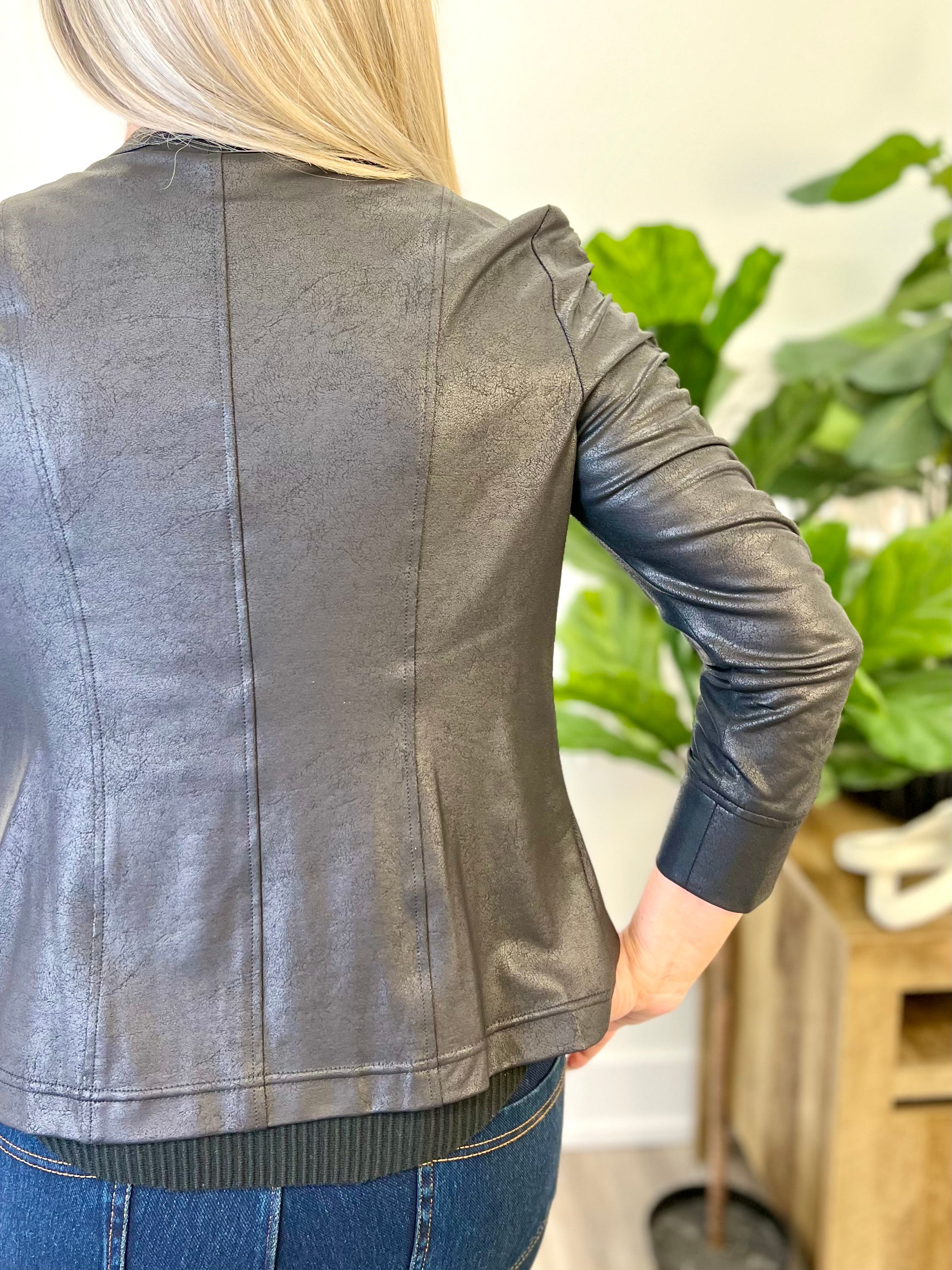 Mainstream Boutique Stillwater Liquid Leather Ruched Sleeve Zip Jacket