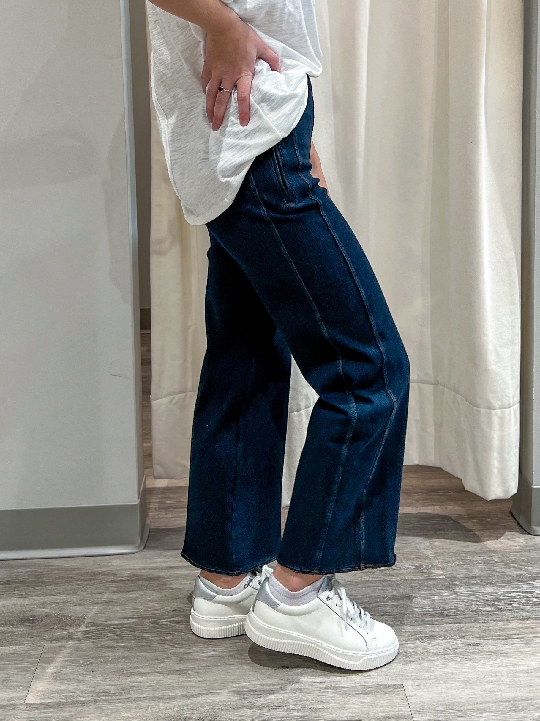 Mainstream Boutique Stillwater Women’s Wide Leg Crop Tummy Control Denim