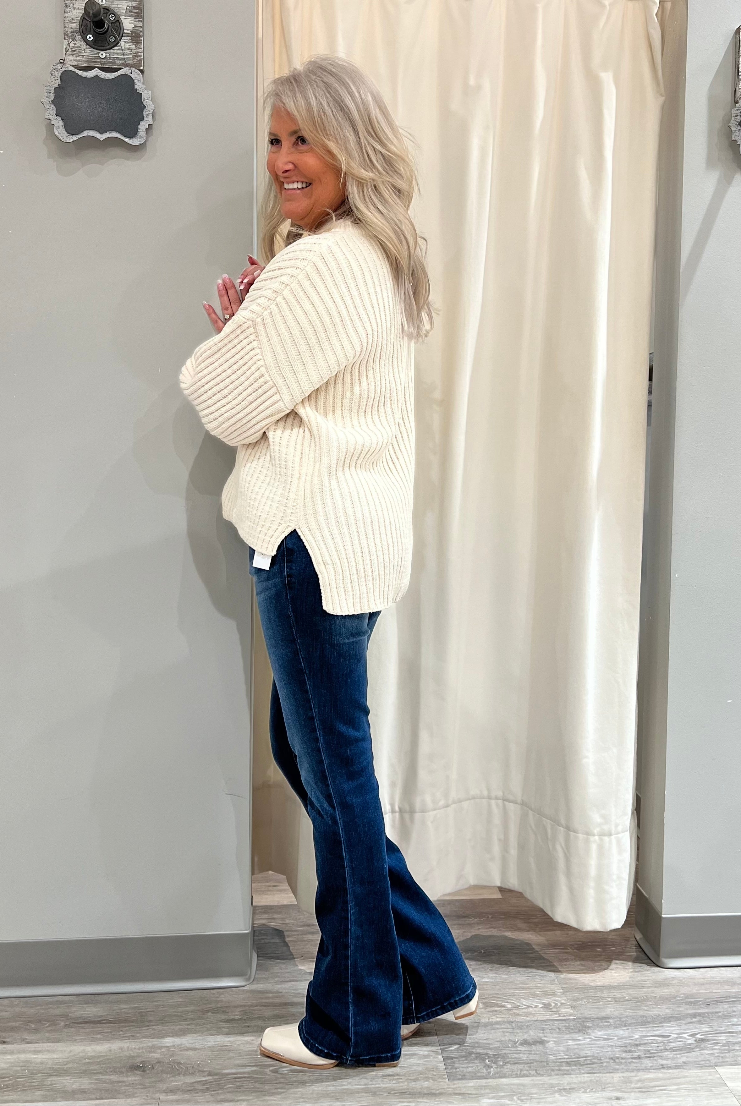Mainstream Boutique Stillwater Women’s Chenille Pullover Sweater